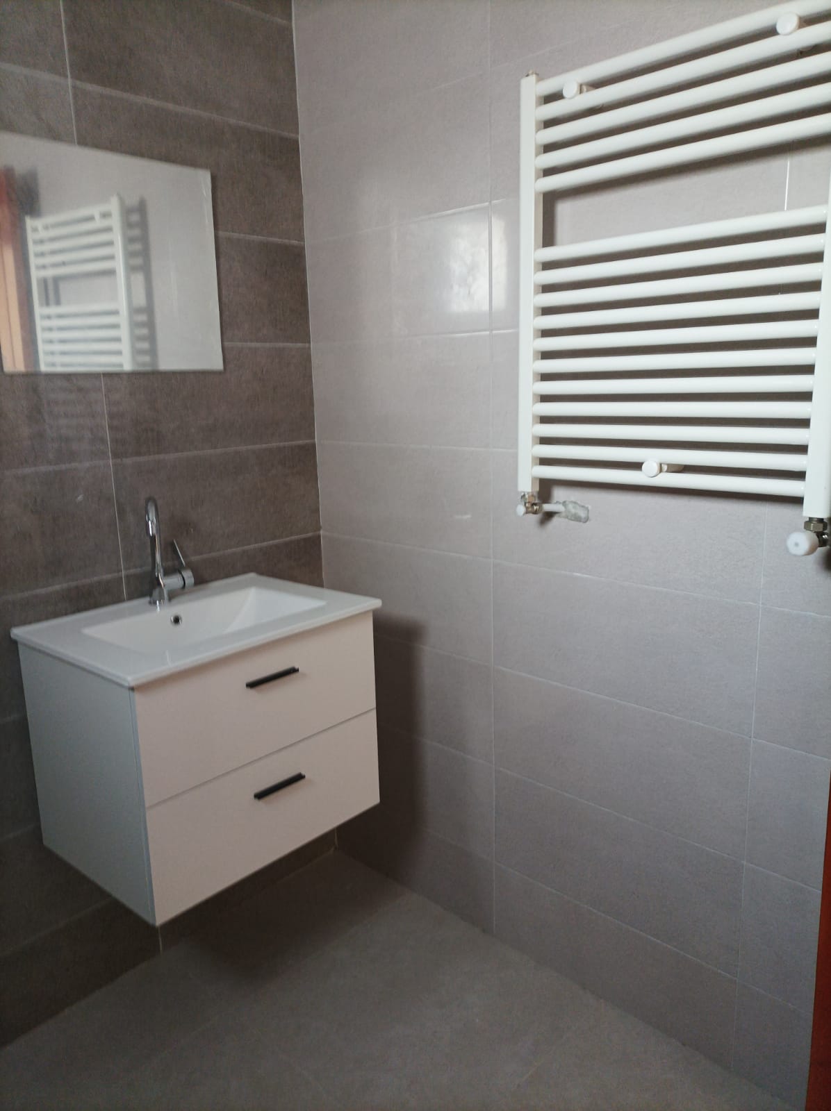 Sahline&nbsp;Sahline&nbsp;Location&nbsp;Appart. 4 pi�ces&nbsp;Beau et spacieux appartement haut standing neuf