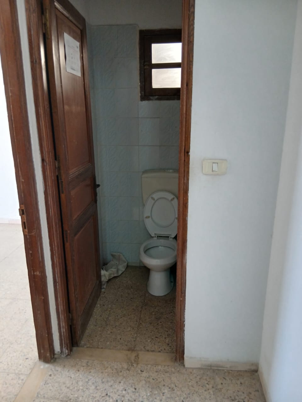 Megrine&nbsp;Zone Industrielle Saint Gobin&nbsp;Bureaux & Commerces&nbsp;Bureau&nbsp;Bureau lumineux et bien situ�