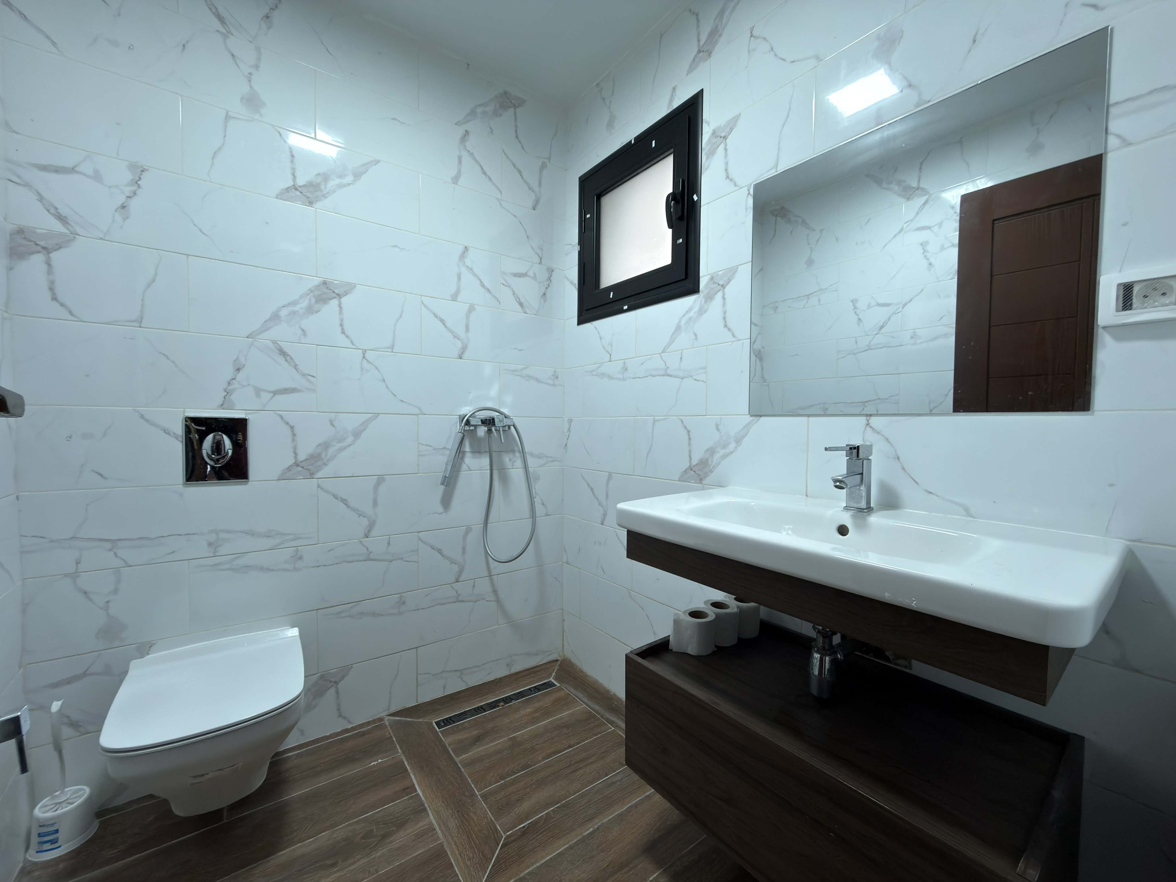 Ariana Ville&nbsp;Ariana&nbsp;Bureaux & Commerces&nbsp;Bureau&nbsp;Bureau 2 pi�ces haut standing � l'ariana