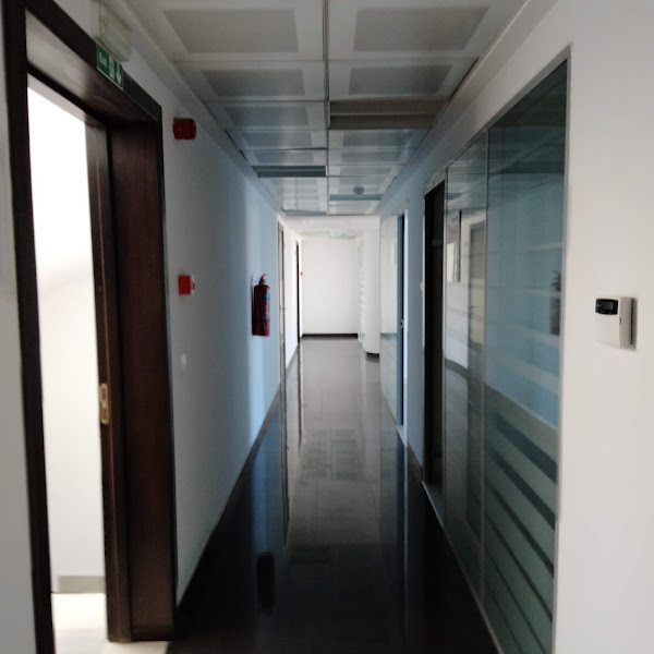 La Marsa&nbsp;Berge Du Lac&nbsp;Bureaux & Commerces&nbsp;Bureau&nbsp;Super immeuble bureautique 4400 m2 au lac 2