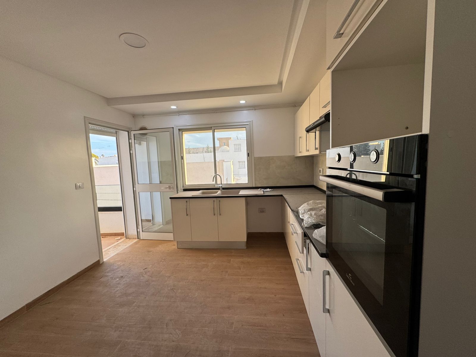 Hammam Sousse&nbsp;El Kantaoui&nbsp;Vente&nbsp;Appart. 4 pi�ces&nbsp;S3 boulevard 14 janvier el kantaoui