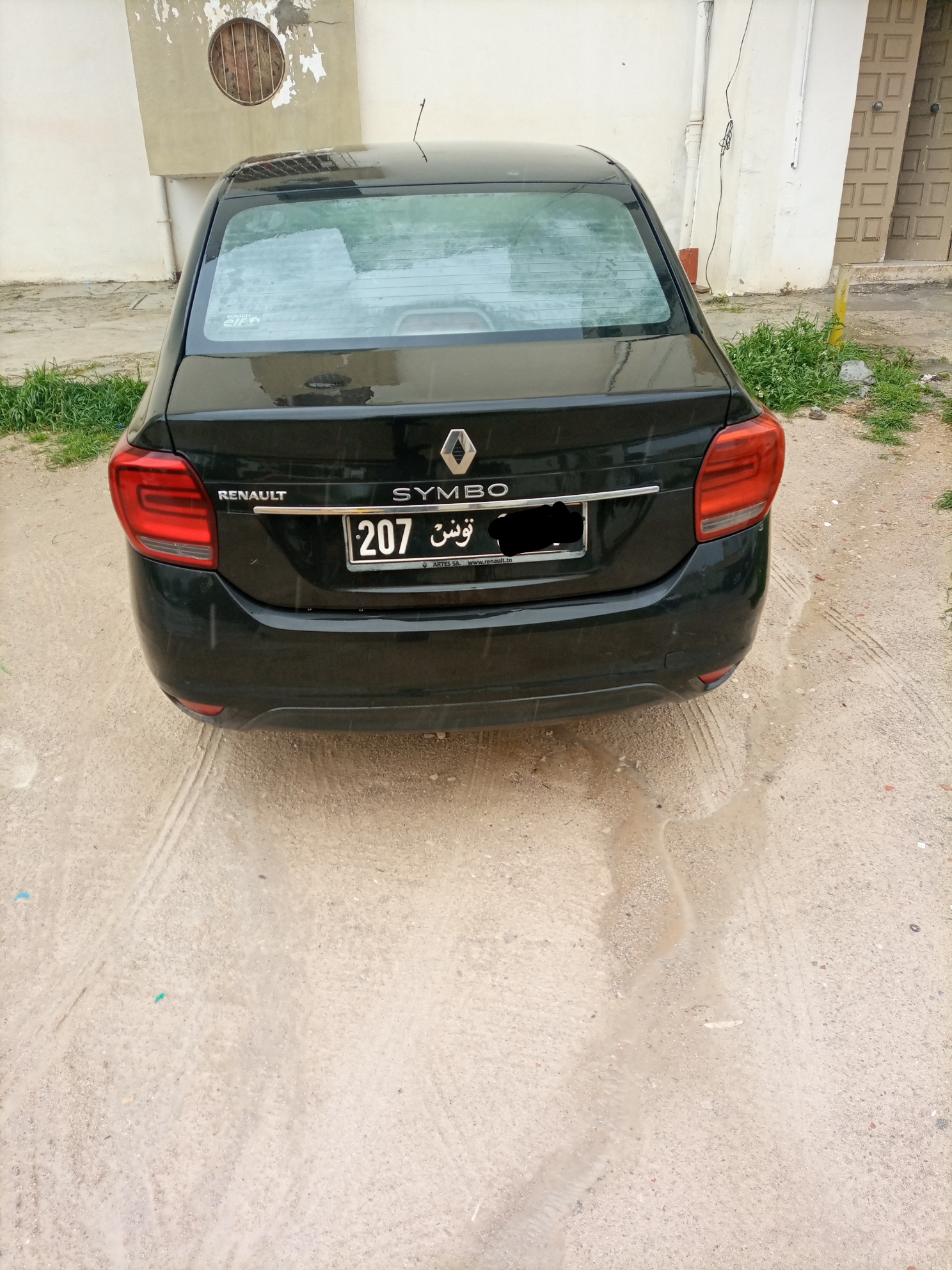 Ben Arous&nbsp;Ben Arous Sud&nbsp;Renault&nbsp;Symbol&nbsp;Symbol 3 bonne �tat lliksiba