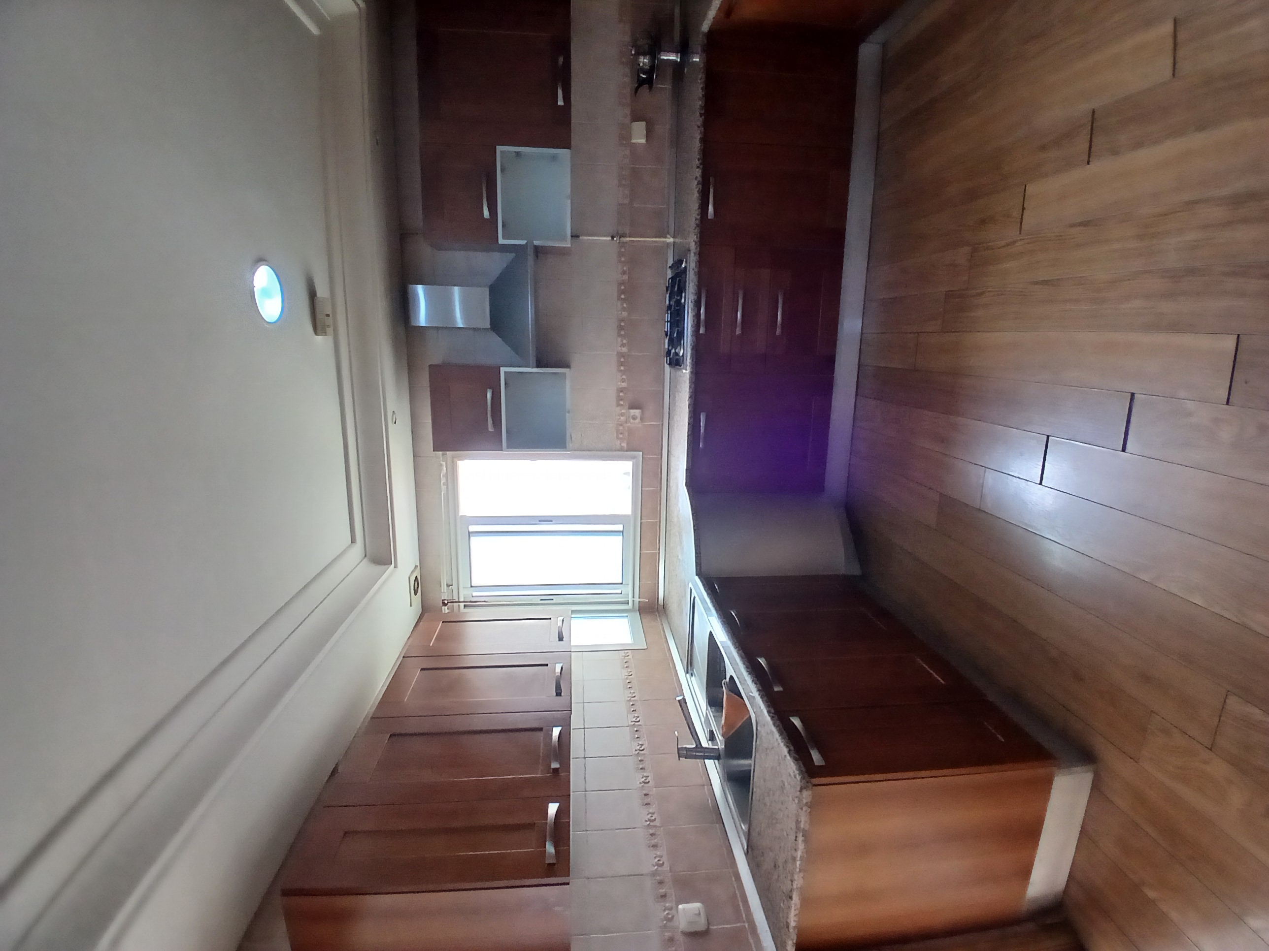 Ariana Ville&nbsp;Cite Ennasr 2&nbsp;Vente&nbsp;Appart. 4 pi�ces&nbsp;Appartement s3 cit� nasr 2 av hedi nouira