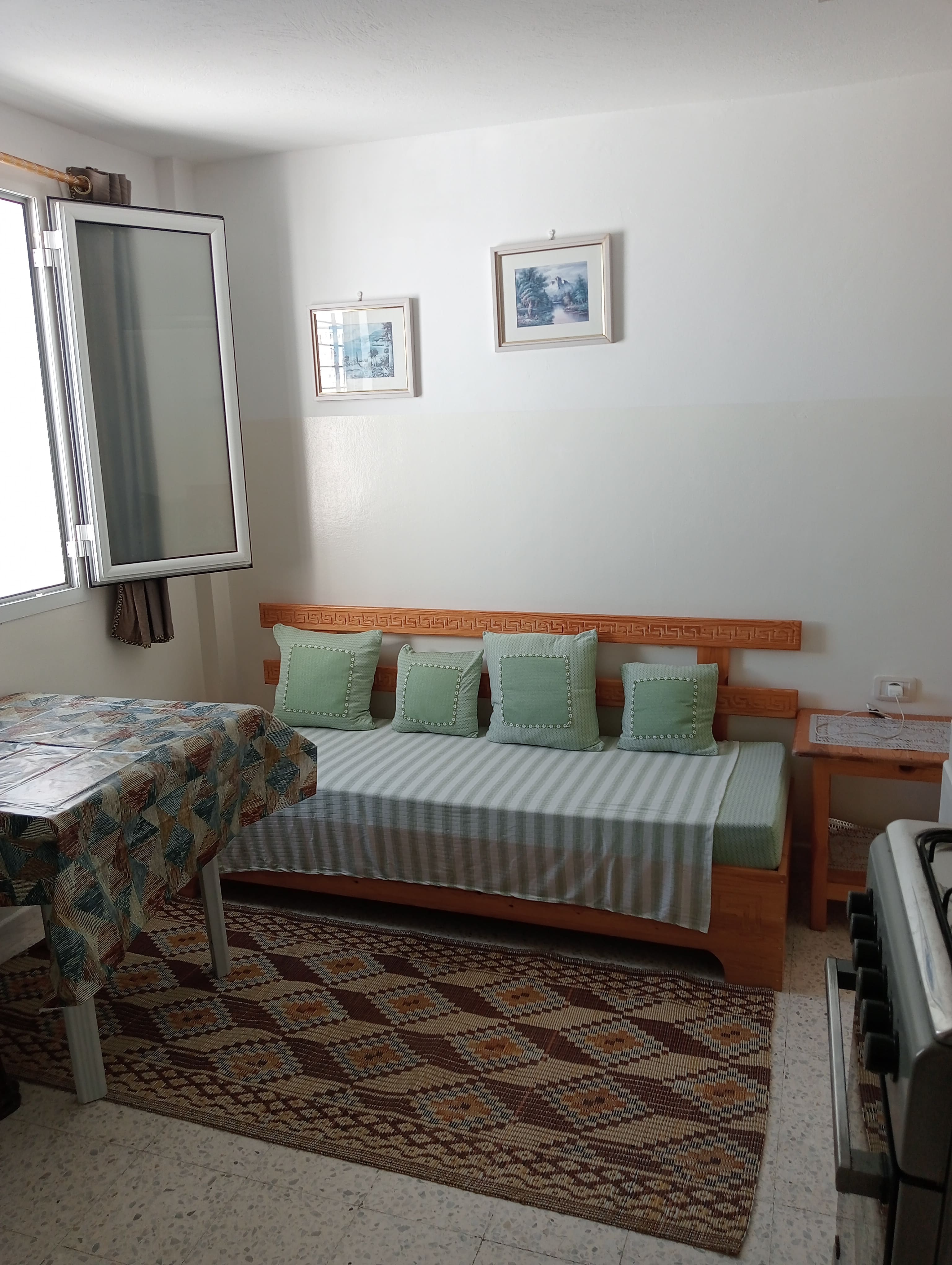 Monastir&nbsp;Monastir&nbsp;Location&nbsp;Appart. 2 pi�ces&nbsp;S1 meubl� pour 2 filles