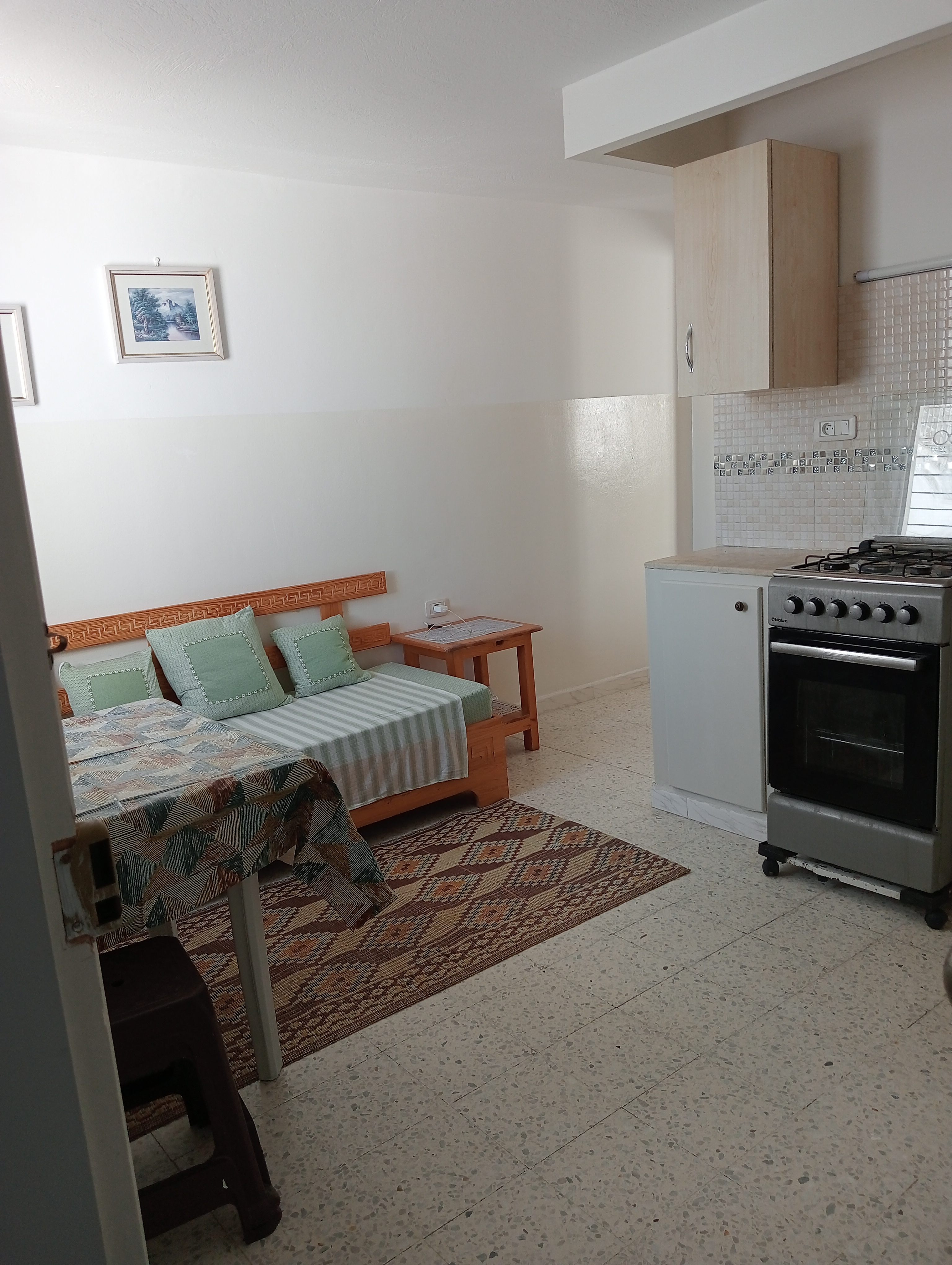 Monastir&nbsp;Monastir&nbsp;Location&nbsp;Appart. 2 pi�ces&nbsp;S1 meubl� pour 2 filles