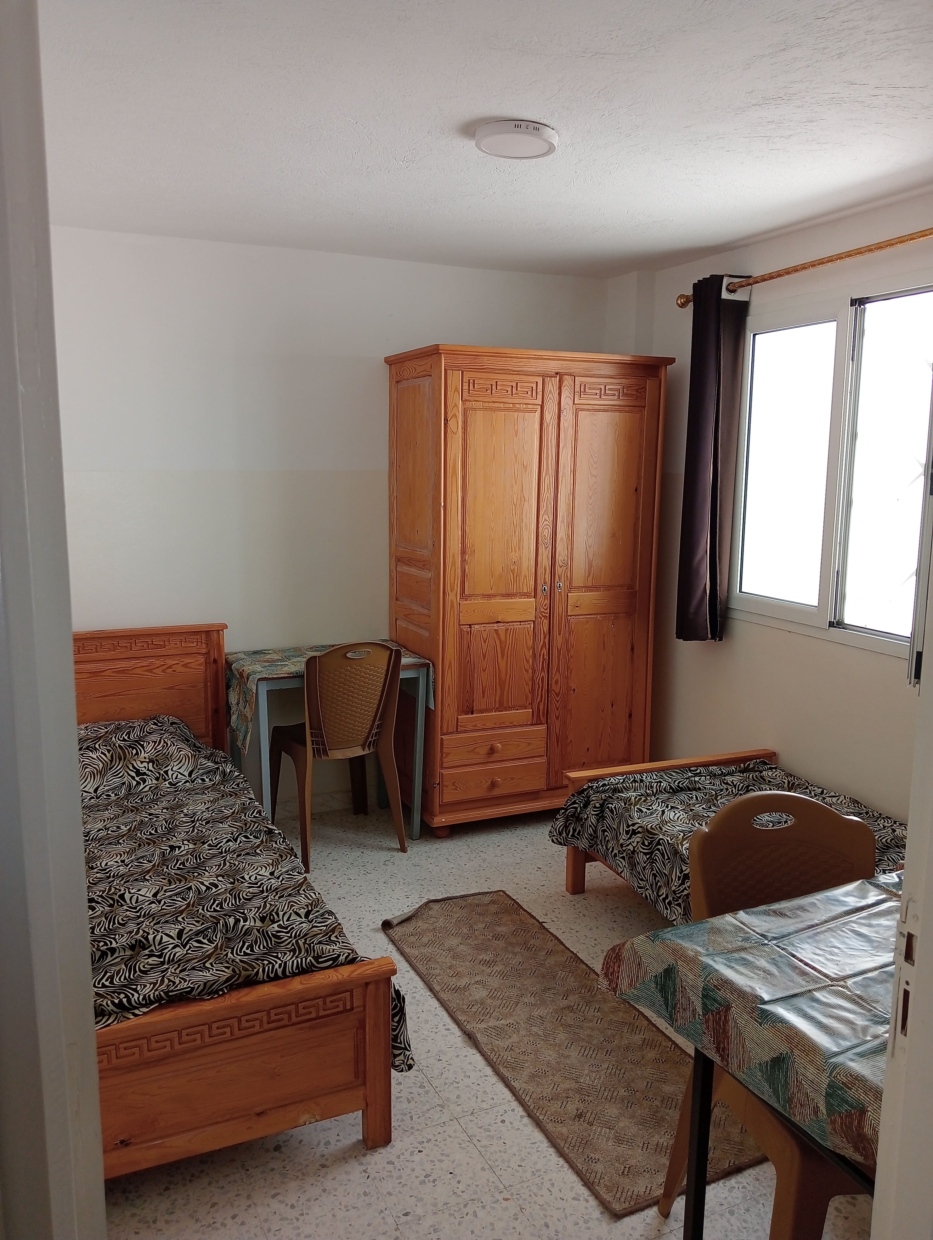 Monastir&nbsp;Monastir&nbsp;Location&nbsp;Appart. 2 pi�ces&nbsp;S1 meubl� pour 2 filles