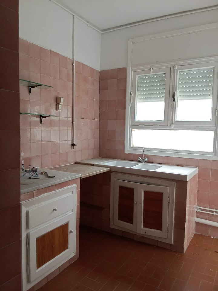 Ariana Ville&nbsp;El Menzah 7&nbsp;Location&nbsp;Appart. 3 pi�ces&nbsp;S2 au 1er �age menzah7