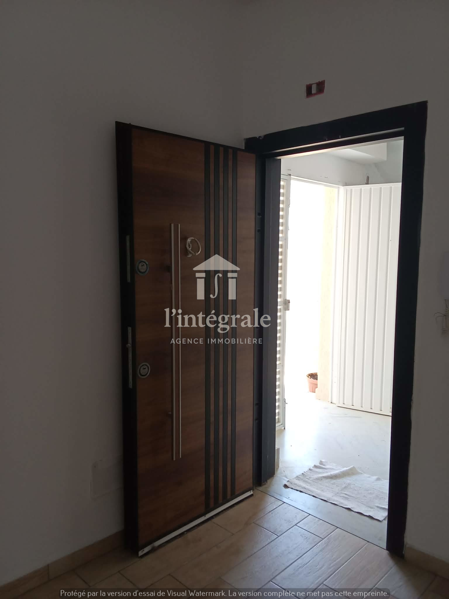 Mnihla&nbsp;Jardins d'el Menzah&nbsp;Location&nbsp;Appart. 3 pi�ces&nbsp;S2 rez de chauss�e villa