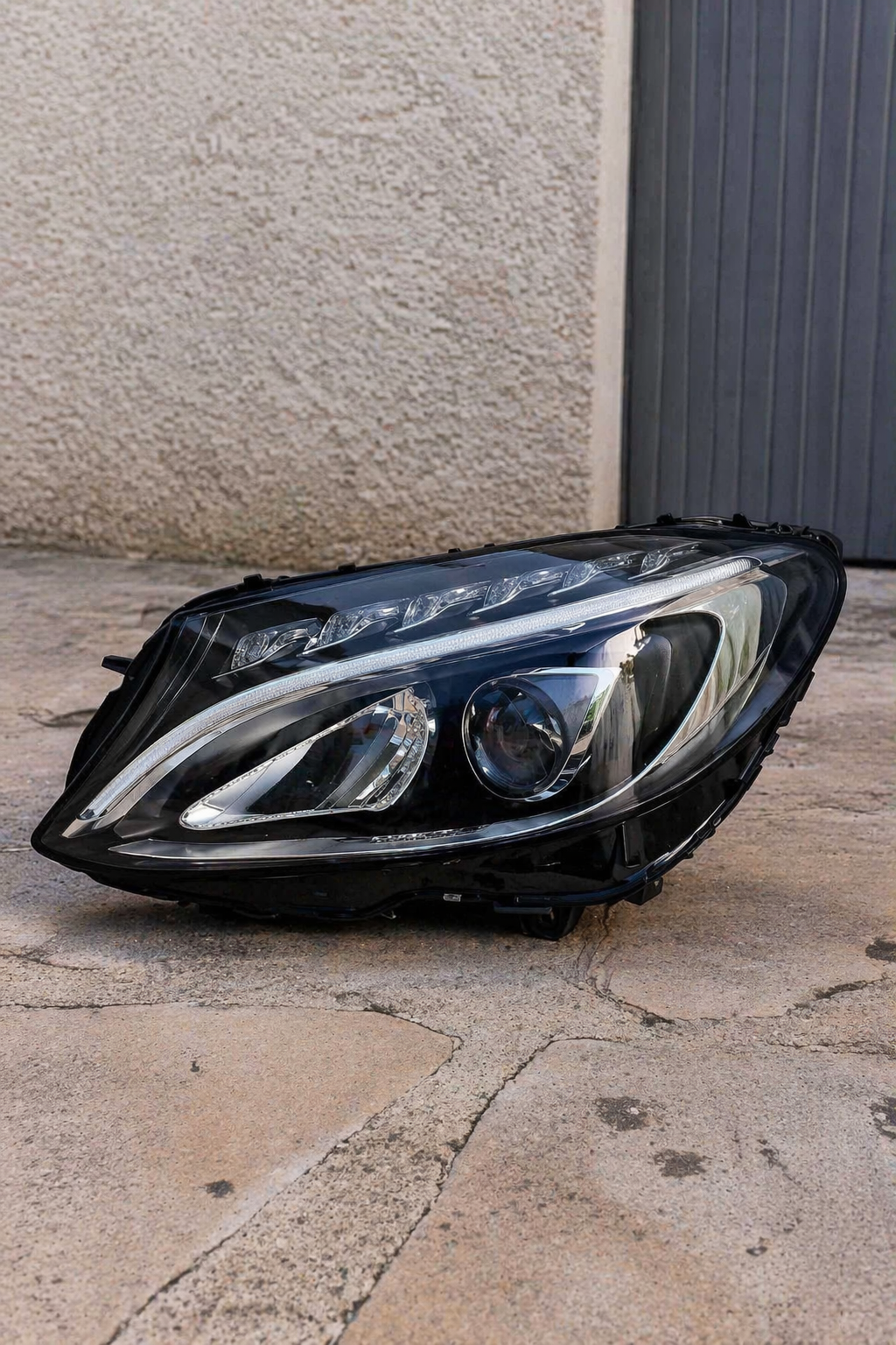 El Menzah&nbsp;El Menzah 9&nbsp;Pi�ces D�tach�es&nbsp;Optiques et Phares&nbsp;2 phares mercedes c250 w205 led d origine