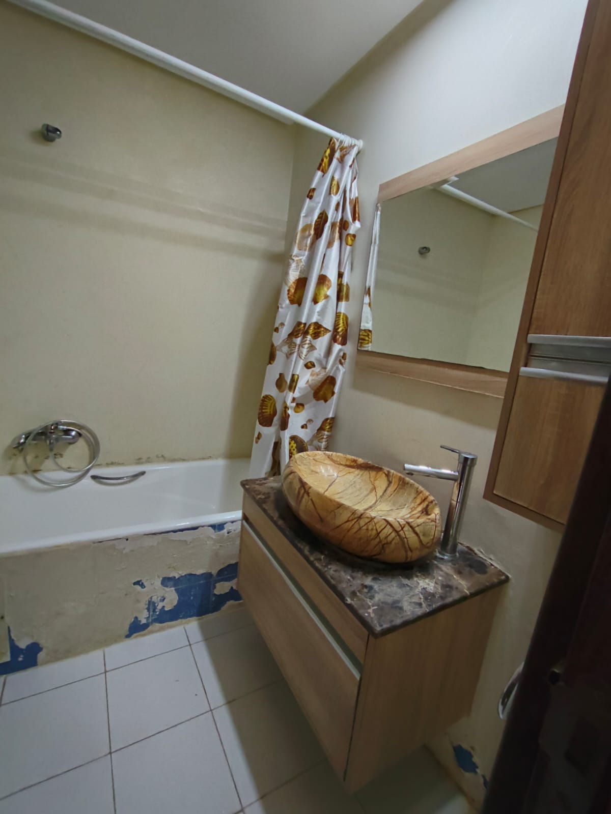 Raoued&nbsp;Cite El Ghazala 1&nbsp;Location&nbsp;Appart. 5 pi�ces+&nbsp;La ghazelle loc app s4