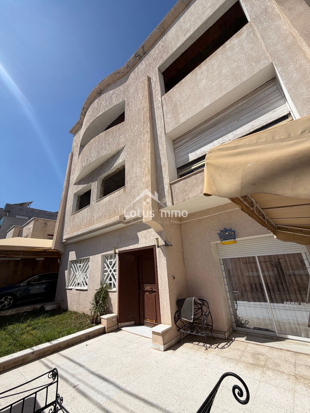 Ariana Ville&nbsp;Ariana&nbsp;Vente&nbsp;Surfaces&nbsp;Immeuble sur avenue taieb mhiri ariana