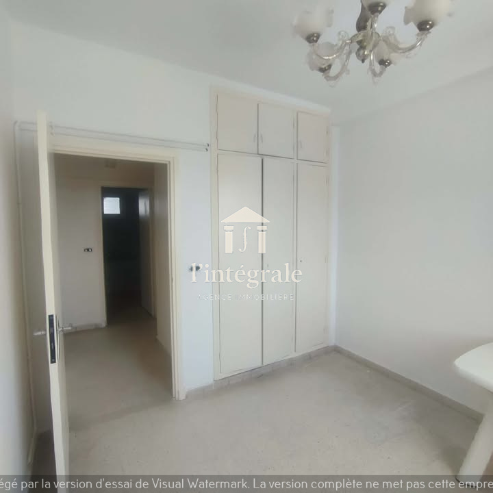 El Menzah&nbsp;El Manar 2&nbsp;Location&nbsp;Appart. 4 pi�ces&nbsp;Rez de chauss�e en s3 avec terrasse