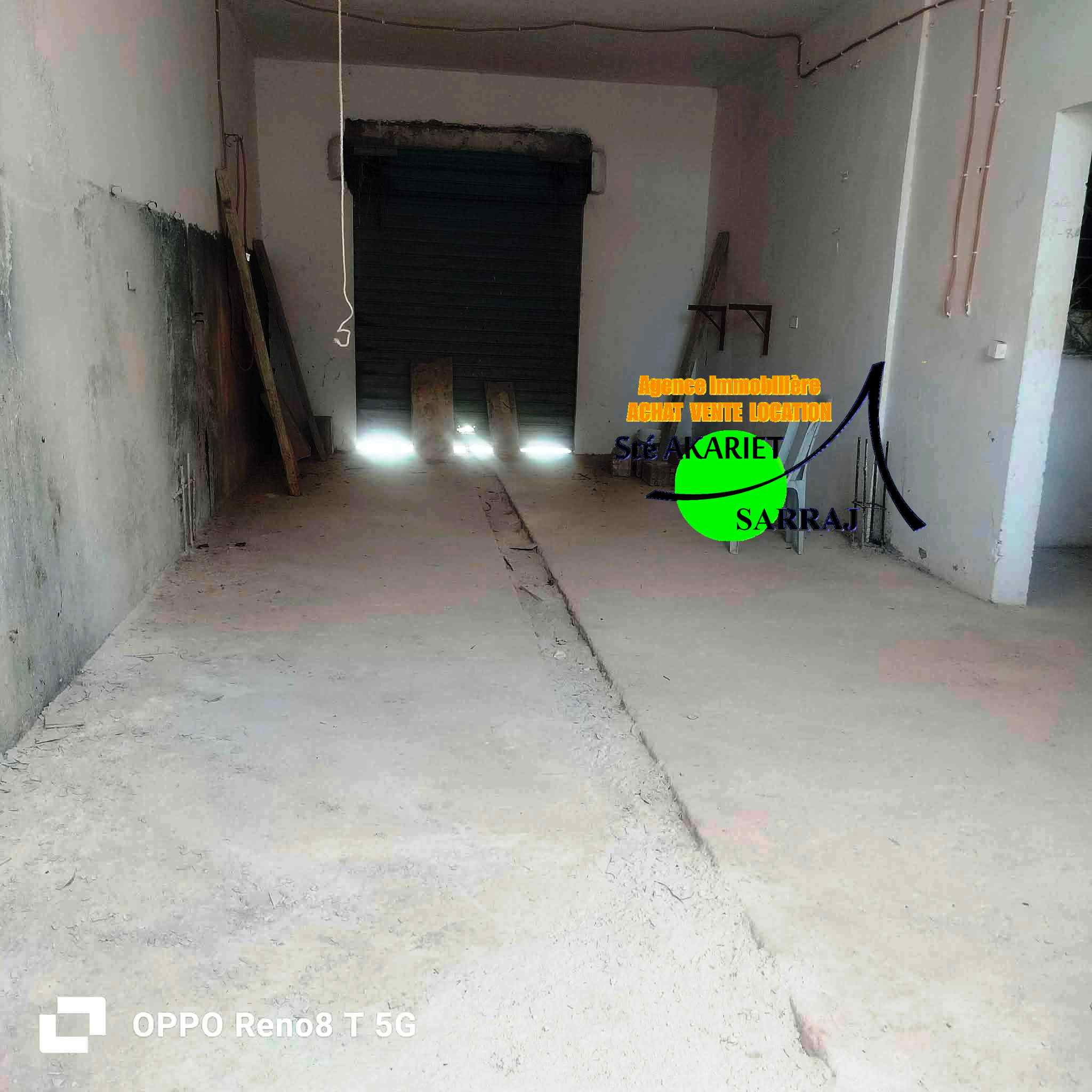 Kalaa Essghira&nbsp;Kalaa Essghira&nbsp;Bureaux & Commerces&nbsp;Atelier,Garage&nbsp;Usine pas loin de shoes center vers kalaa sghira