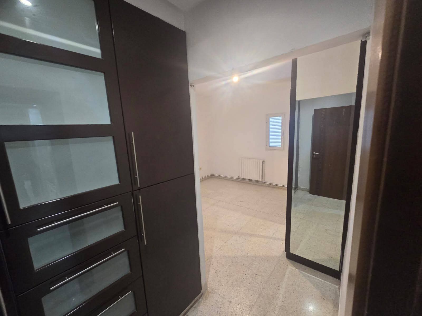 El Menzah&nbsp;El Menzah 4&nbsp;Location&nbsp;Appart. 4 pi�ces&nbsp;Un appart s 3 menzah 4