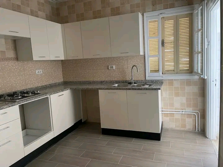 El Menzah&nbsp;El Menzah 9&nbsp;Location&nbsp;Appart. 5 pi�ces+&nbsp;Un appart s 4 menzah 9