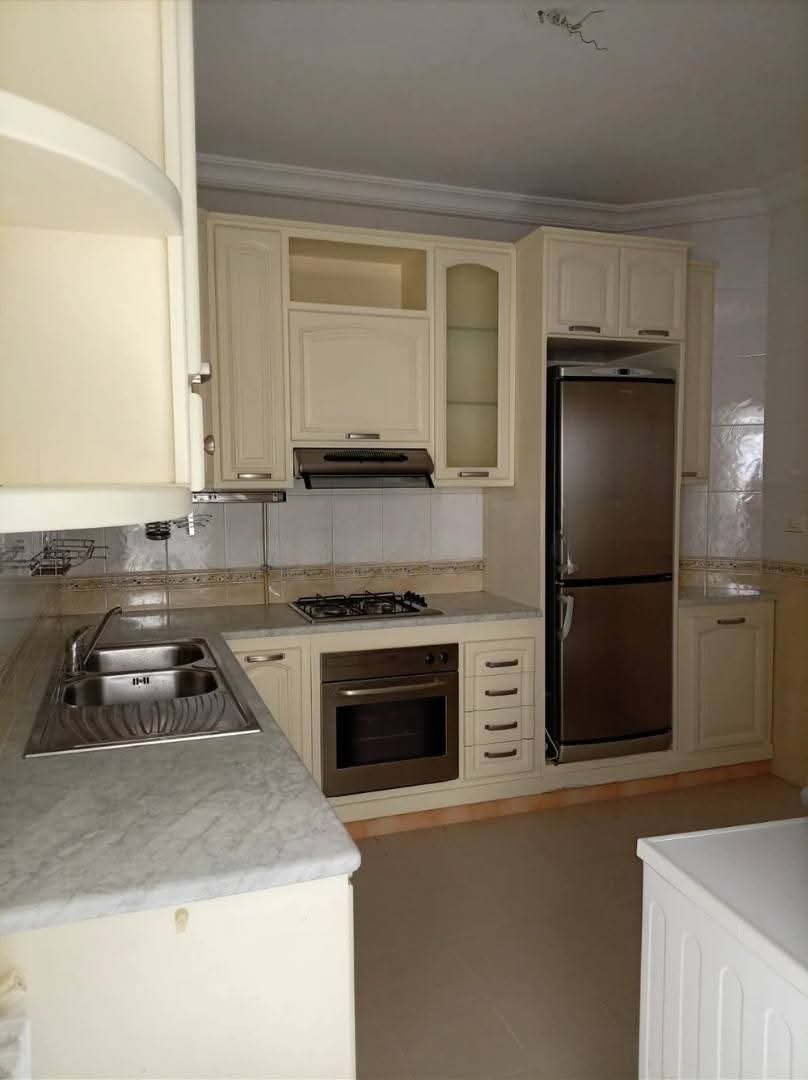 Ariana Ville&nbsp;Riadh Landlous&nbsp;Location&nbsp;Appart. 4 pi�ces&nbsp;Un appart s 3 � riadh landalos