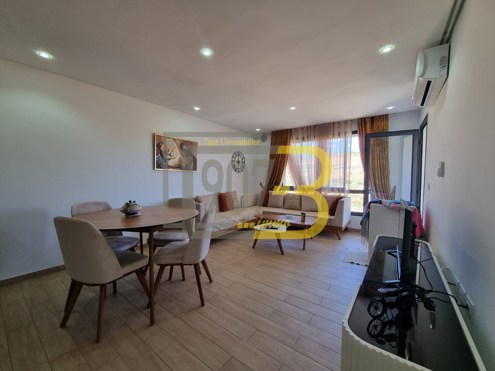 Ariana Ville&nbsp;Cite Ennasr 2&nbsp;Location&nbsp;Appart. 1 pi�ce&nbsp;Un app s1 richement meubl� � ennasr 2