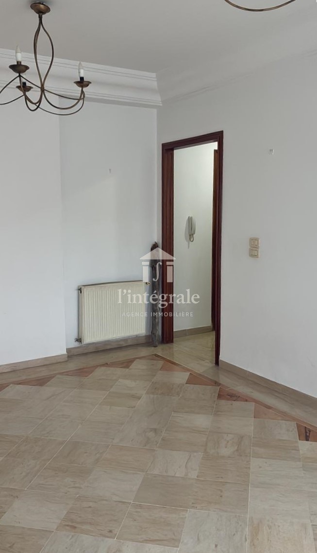 Ariana Ville&nbsp;Cite Ennasr 2&nbsp;Location&nbsp;Appart. 3 pi�ces&nbsp;S2 pr�s mg enasser2