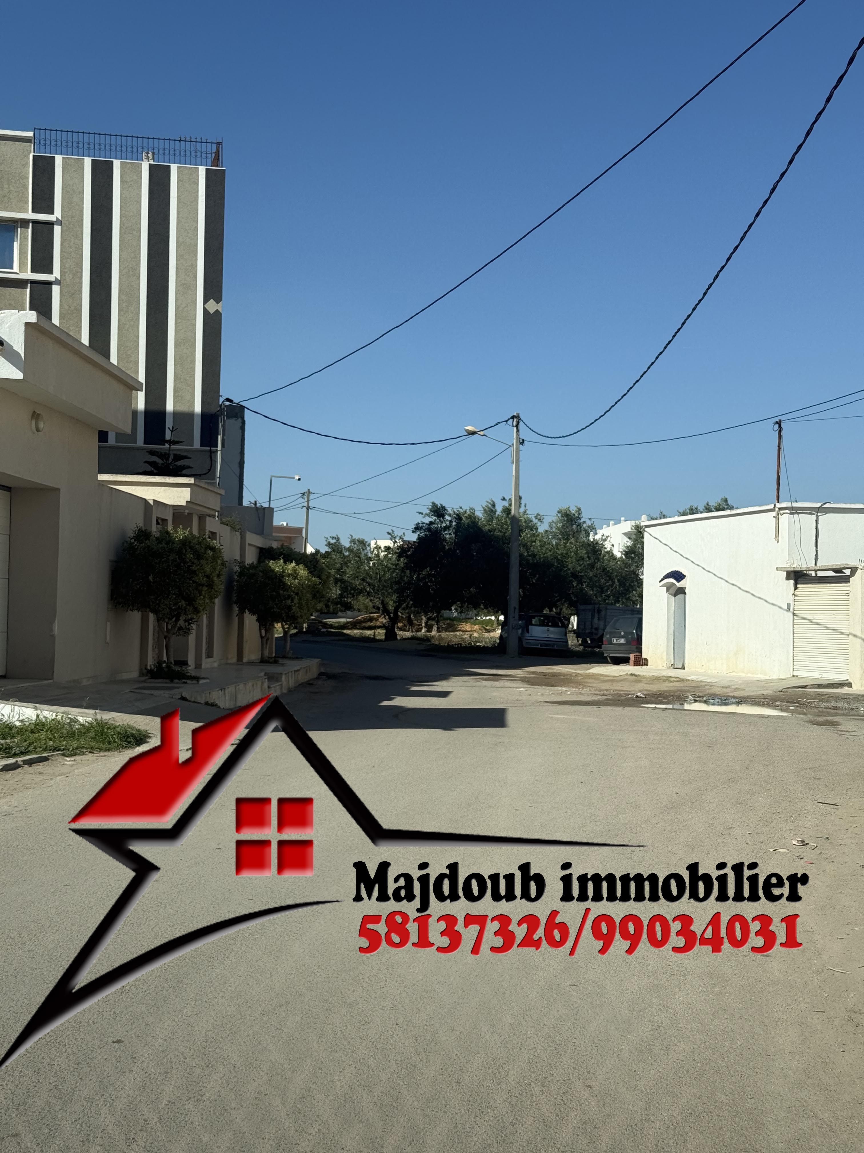 Sousse Riadh&nbsp;Zaouiet Sousse&nbsp;Terrain&nbsp;Terrain nu&nbsp;Terrain que fait le coin zone villa