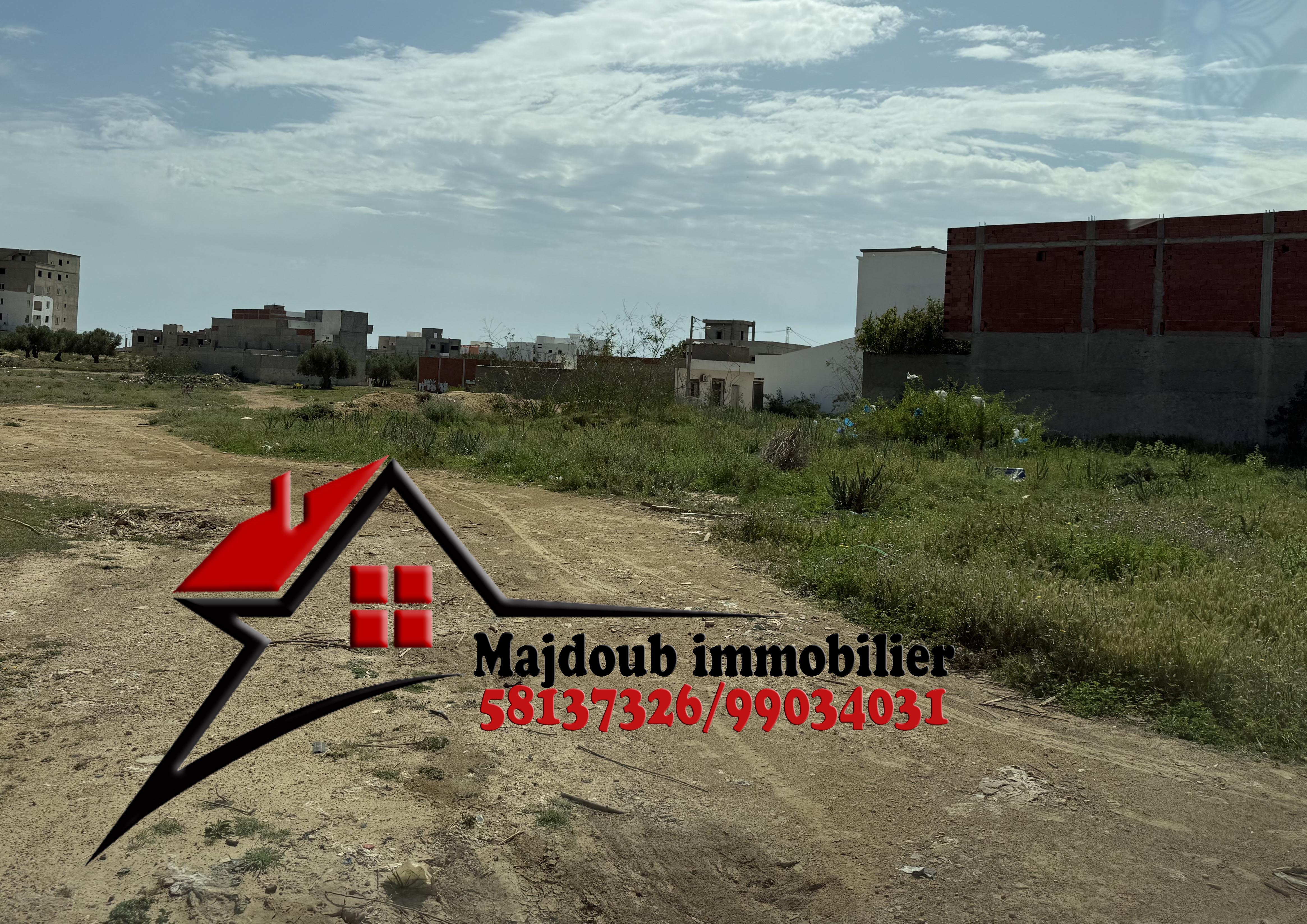 Sousse Riadh&nbsp;Zaouiet Sousse&nbsp;Terrain&nbsp;Terrain nu&nbsp;Terrain 411 m bon emplacement