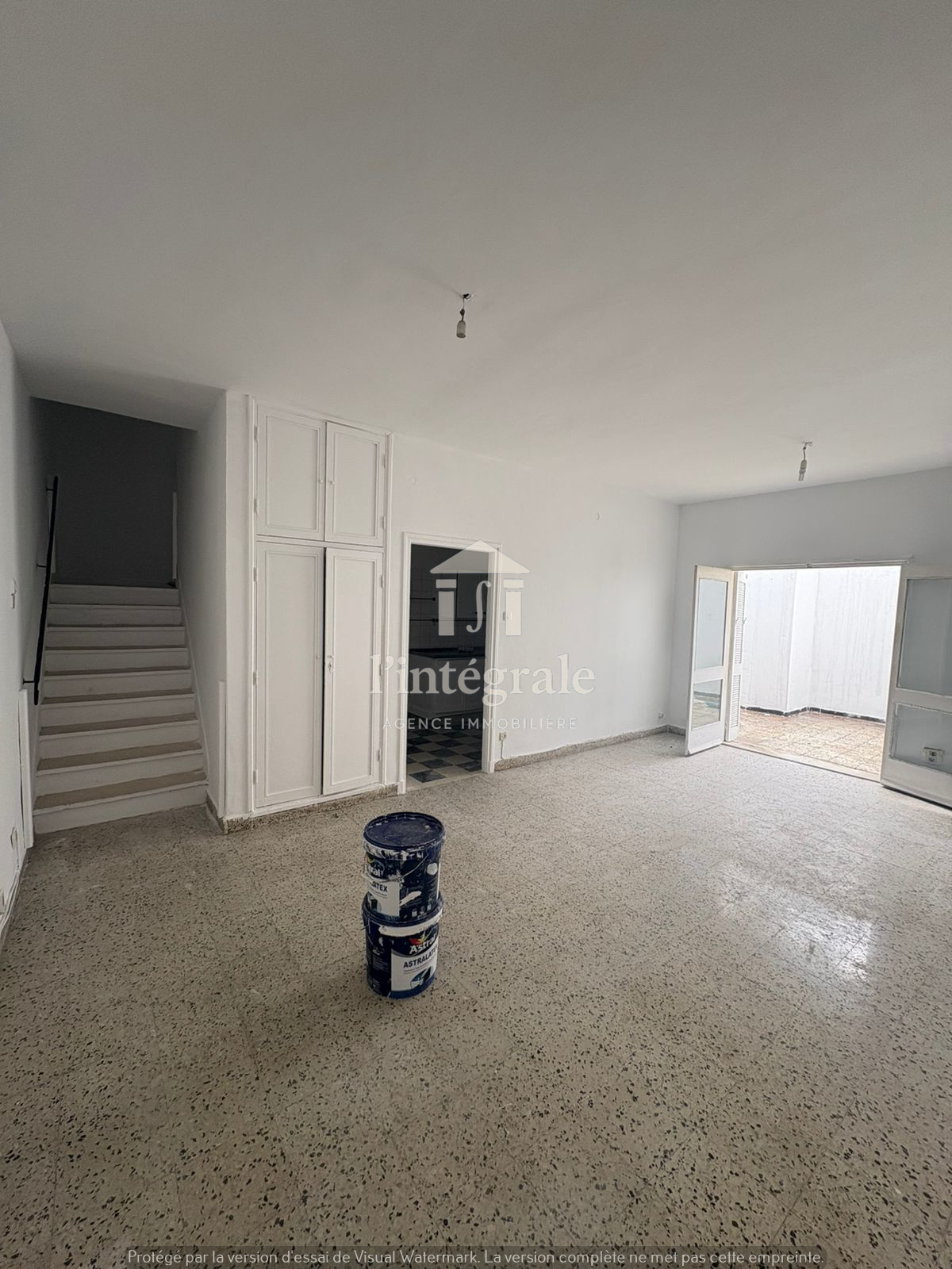 Ariana Ville&nbsp;El Menzah 6&nbsp;Location&nbsp;Maisons&nbsp;Triplex s4 avec un garage