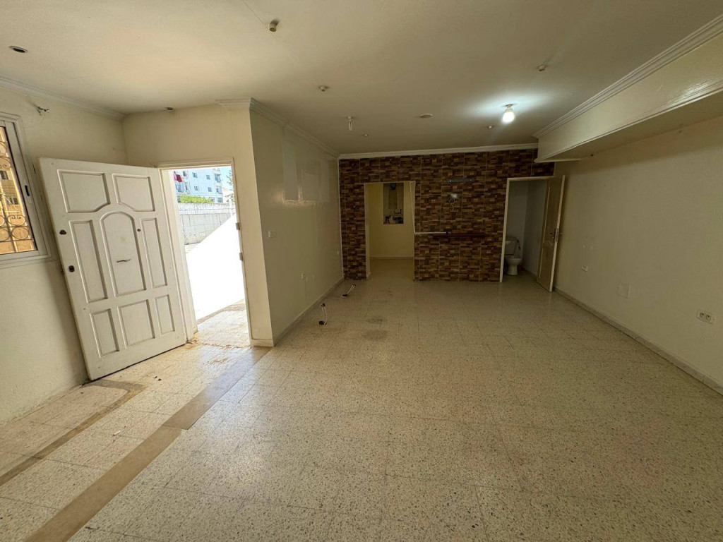 El Ouerdia&nbsp;El Ouerdia&nbsp;Bureaux & Commerces&nbsp;Bureau&nbsp;Bureau � ibn sina 55m