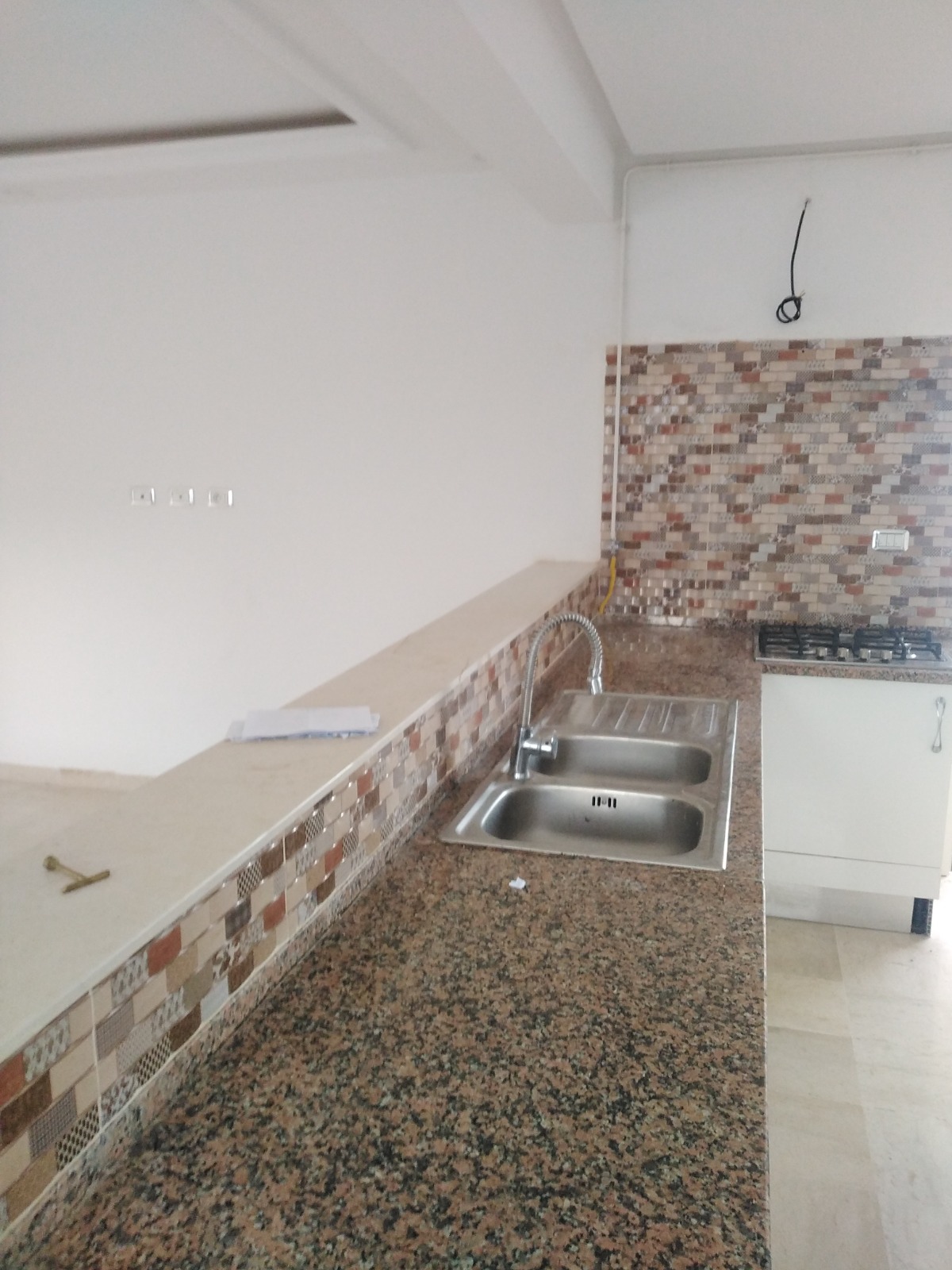 Mnihla&nbsp;Jardins d'el Menzah&nbsp;Location&nbsp;Appart. 2 pi�ces&nbsp;Appart salon deux chambres jardins d'el menzah 2