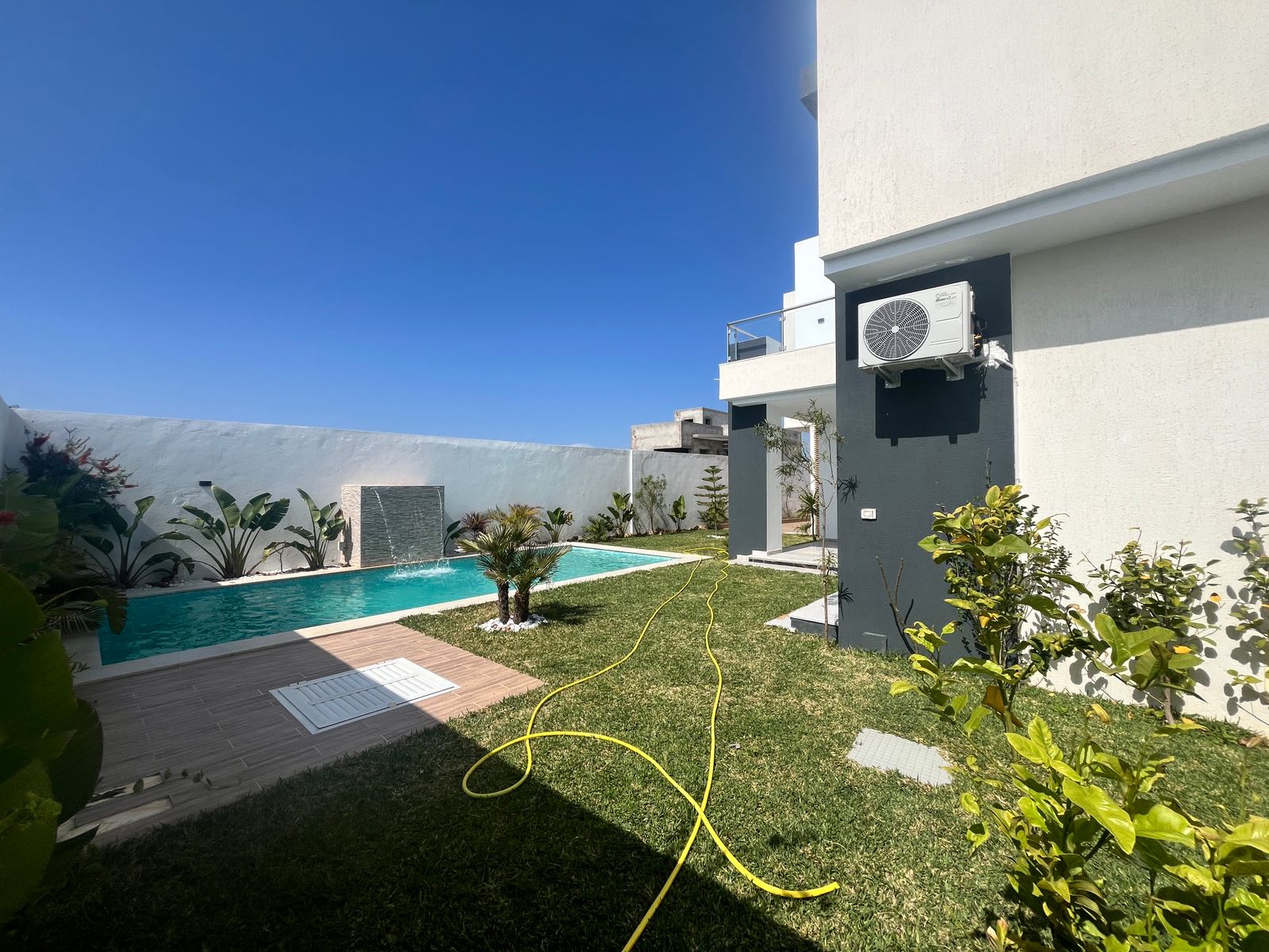 Hammamet&nbsp;Barraket Essahel&nbsp;Location&nbsp;Appart. 4 pi�ces&nbsp;Une villa meubl�e s4 avec jardin et piscine