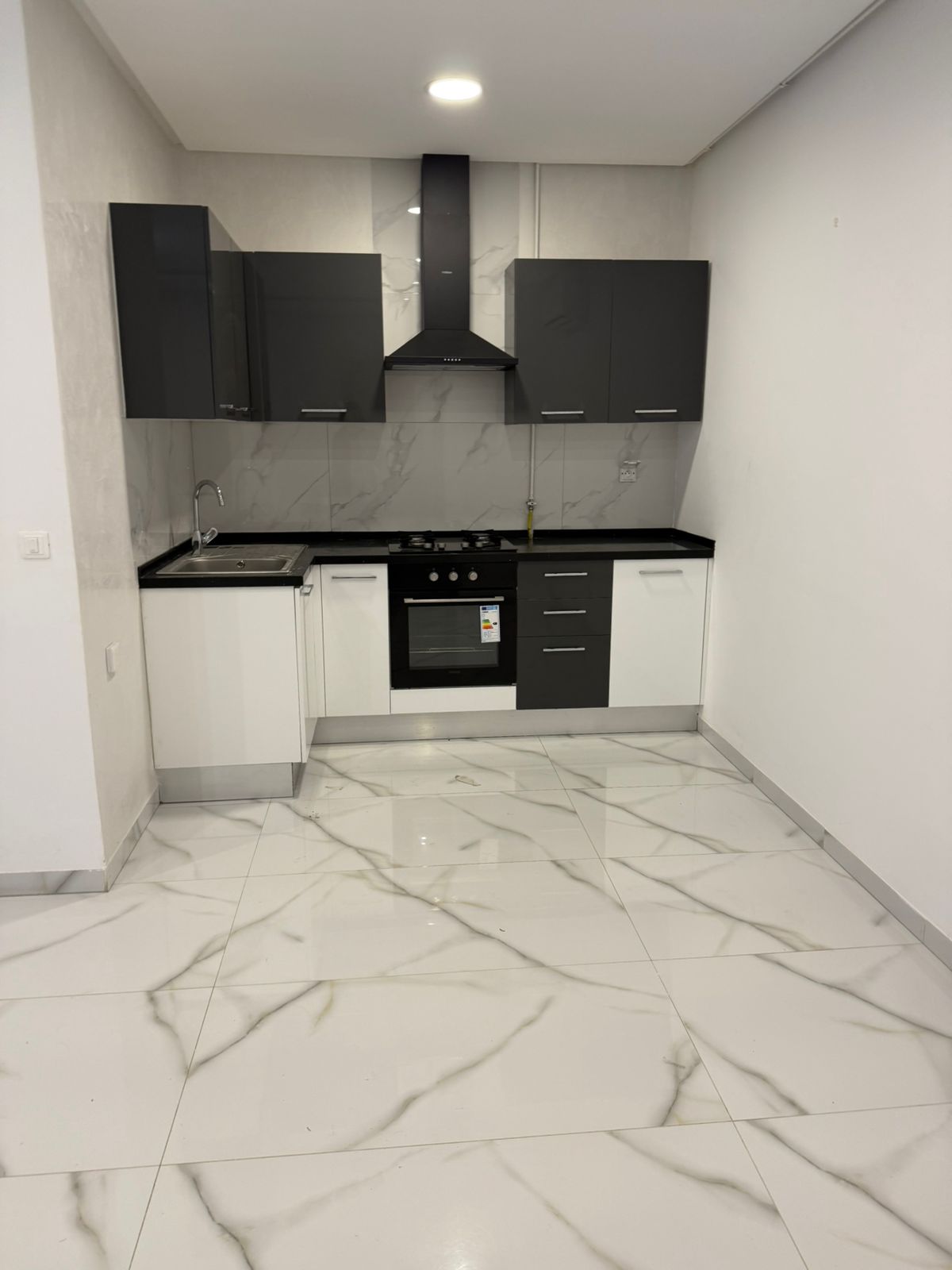 Ariana Ville&nbsp;Cite Ennasr 2&nbsp;Location&nbsp;Appart. 2 pi�ces&nbsp;Un appartement haut standing