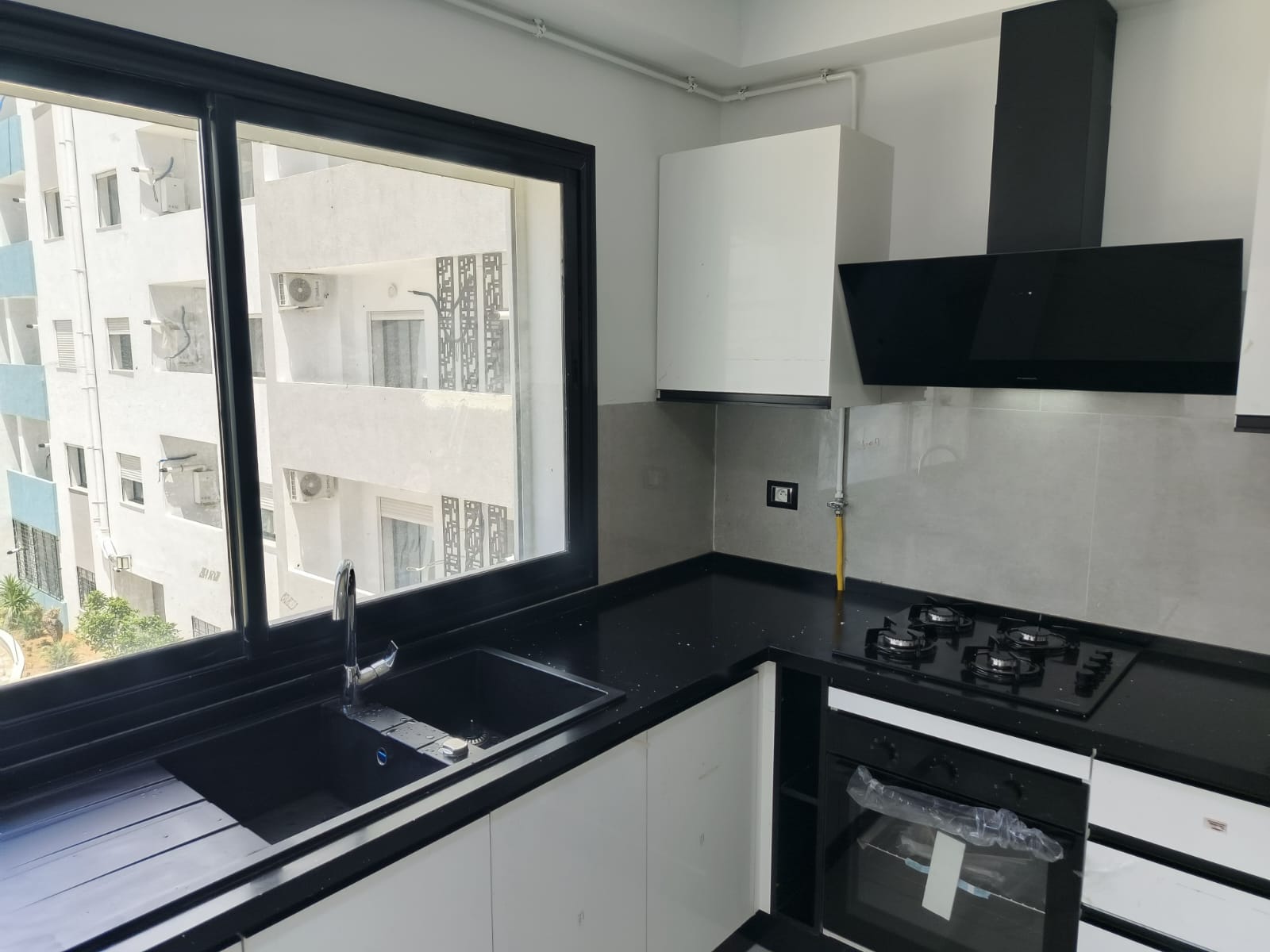 La Marsa&nbsp;El Aouina&nbsp;Location&nbsp;Appart. 3 pi�ces&nbsp;Appartement s2 neuf haut standing � jardins aouina