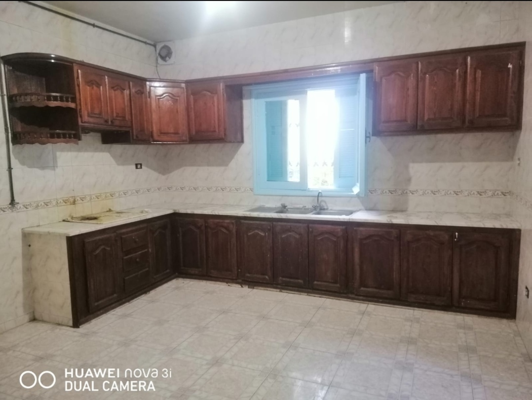 Mannouba&nbsp;La Mannouba&nbsp;Location&nbsp;Appart. 4 pi�ces&nbsp;Appartement s plus troit