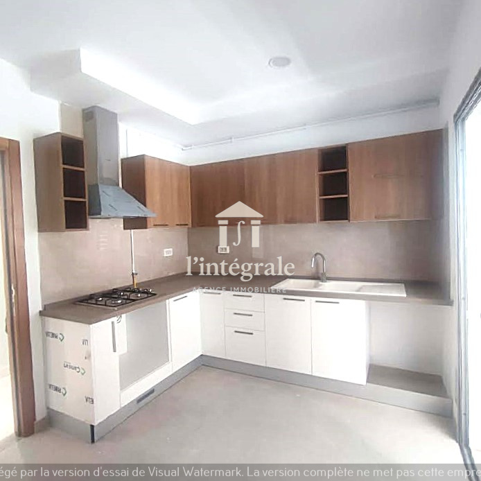 Ariana Ville&nbsp;Cite Ennasr 2&nbsp;Location&nbsp;Appart. 4 pi�ces&nbsp;S3 jamais habit�