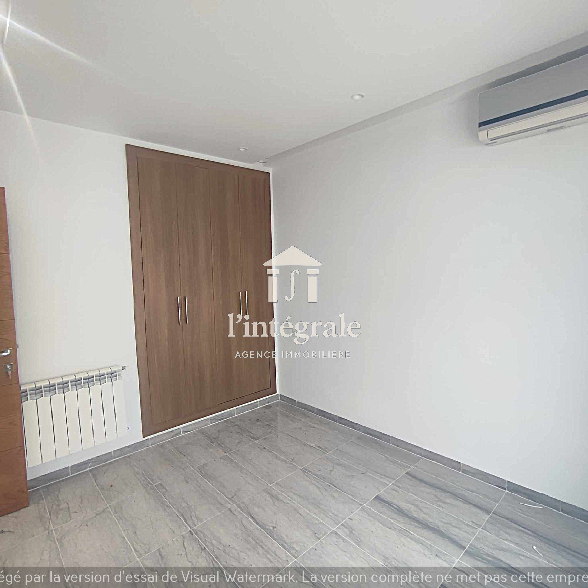 Ariana Ville&nbsp;Cite Ennasr 2&nbsp;Location&nbsp;Appart. 4 pi�ces&nbsp;S3 jamais habit�