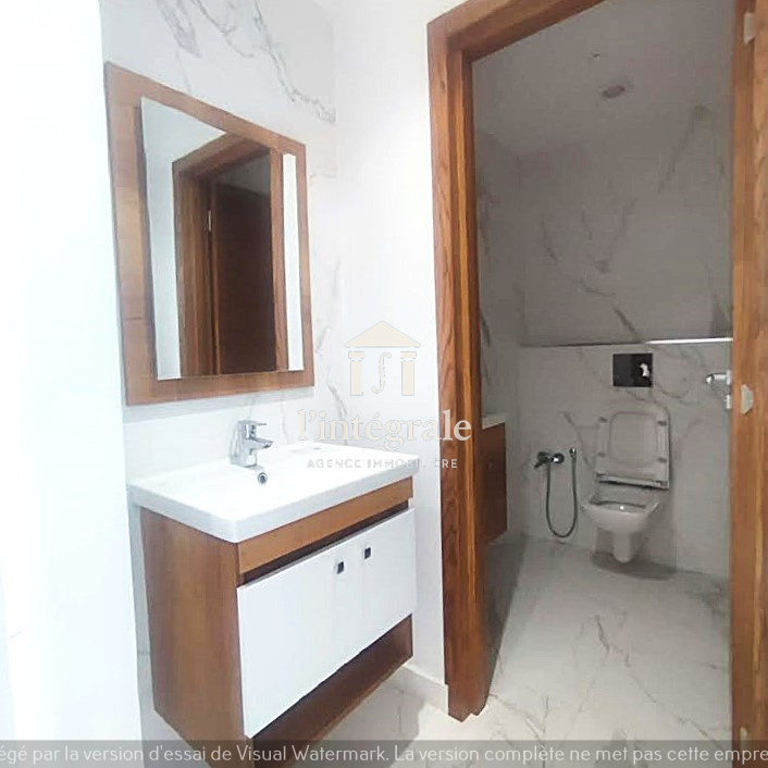 Ariana Ville&nbsp;Cite Ennasr 2&nbsp;Location&nbsp;Appart. 4 pi�ces&nbsp;S3 jamais habit�