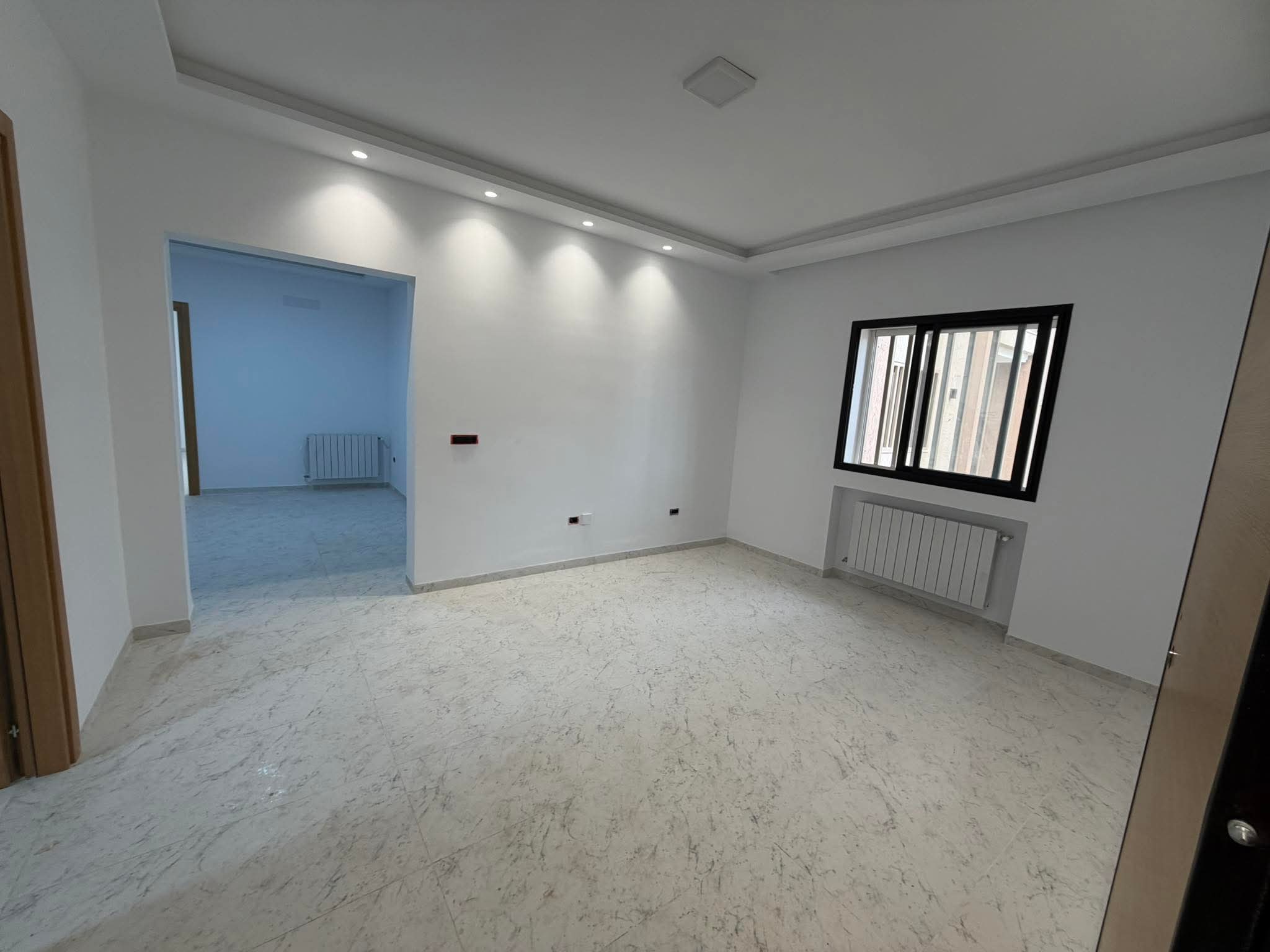 Raoued&nbsp;Cite Ennkhilet&nbsp;Location&nbsp;Appart. 4 pi�ces&nbsp;S3 rdc 1500d ennkhilete