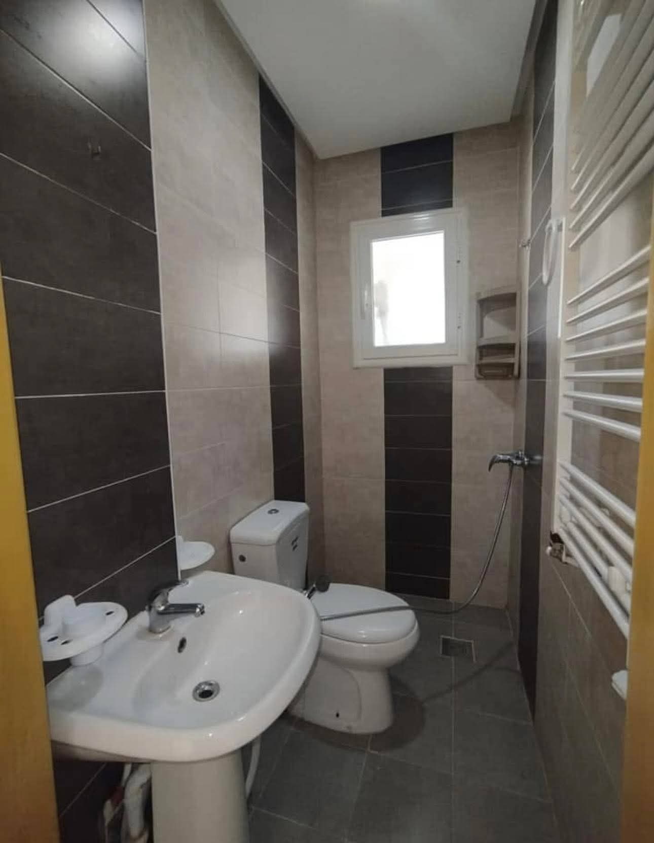 El Menzah&nbsp;El Menzah 9&nbsp;Location&nbsp;Appart. 3 pi�ces&nbsp;S2 1050 menzah 9 c