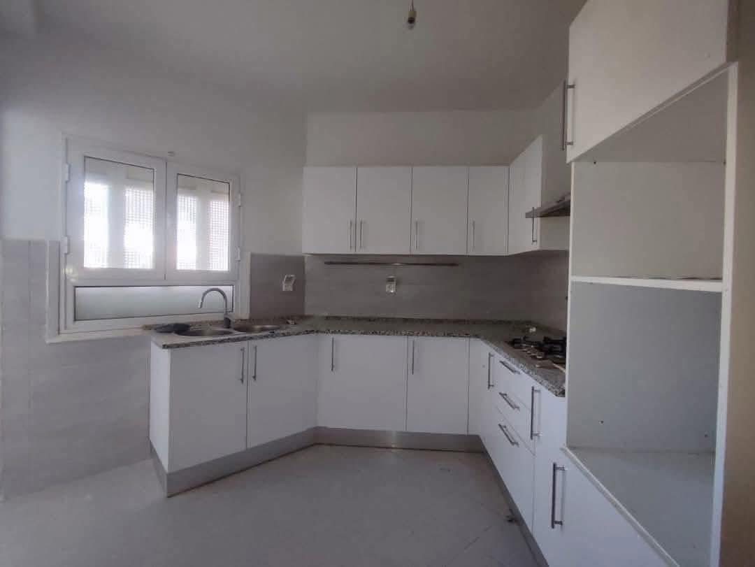 Ariana Ville&nbsp;Riadh Landlous&nbsp;Location&nbsp;Appart. 4 pi�ces&nbsp;S4 rdc 1100d riadh el andalous