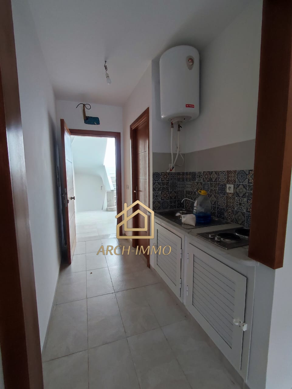 Bab Bhar&nbsp;Habib Thameur&nbsp;Location&nbsp;Appart. 1 pi�ce&nbsp;Des studios pour filles