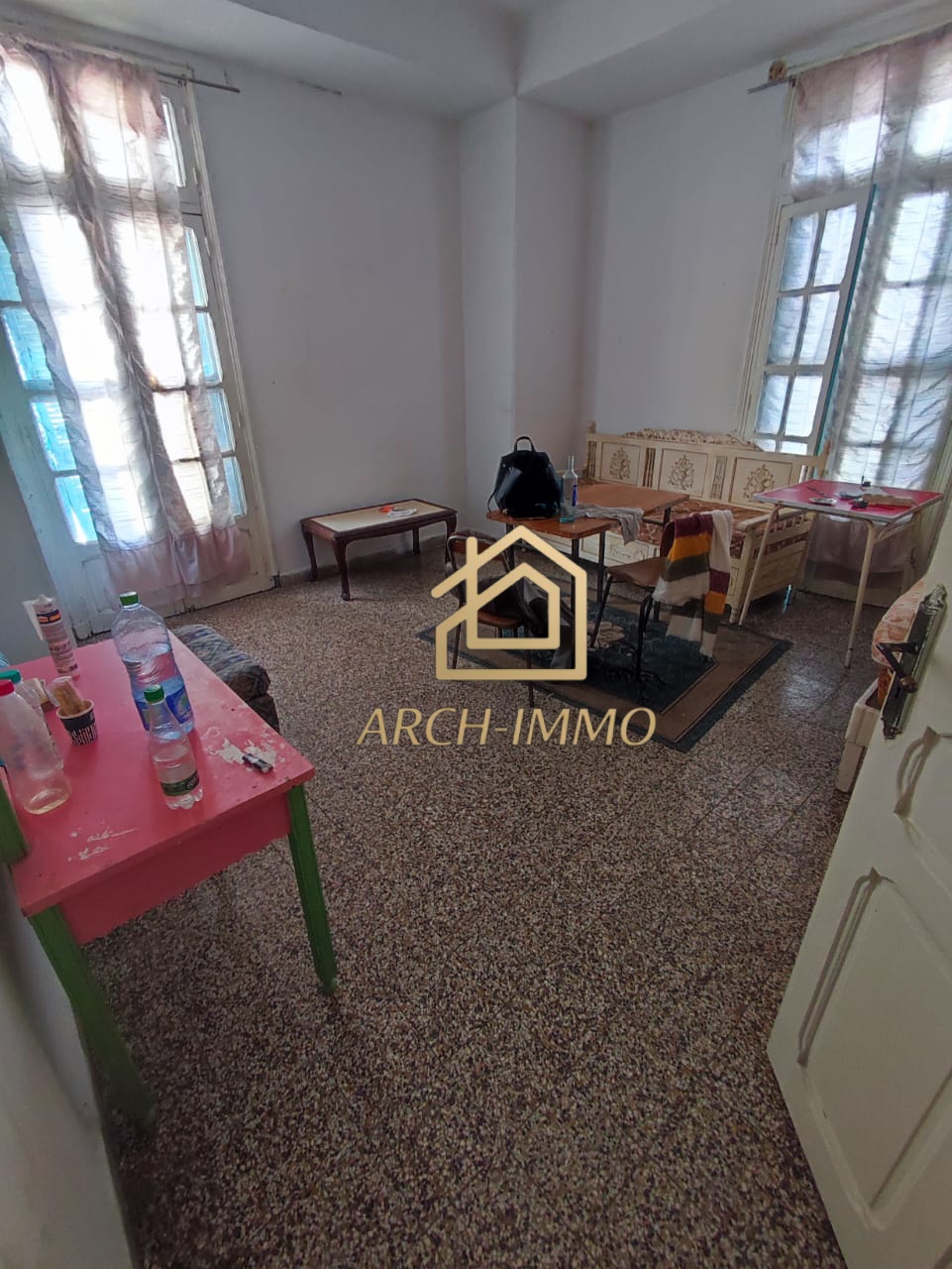 Bab Bhar&nbsp;Bab Bhar&nbsp;Location&nbsp;Appart. 3 pi�ces&nbsp;S2 houssine bouzayen tunis