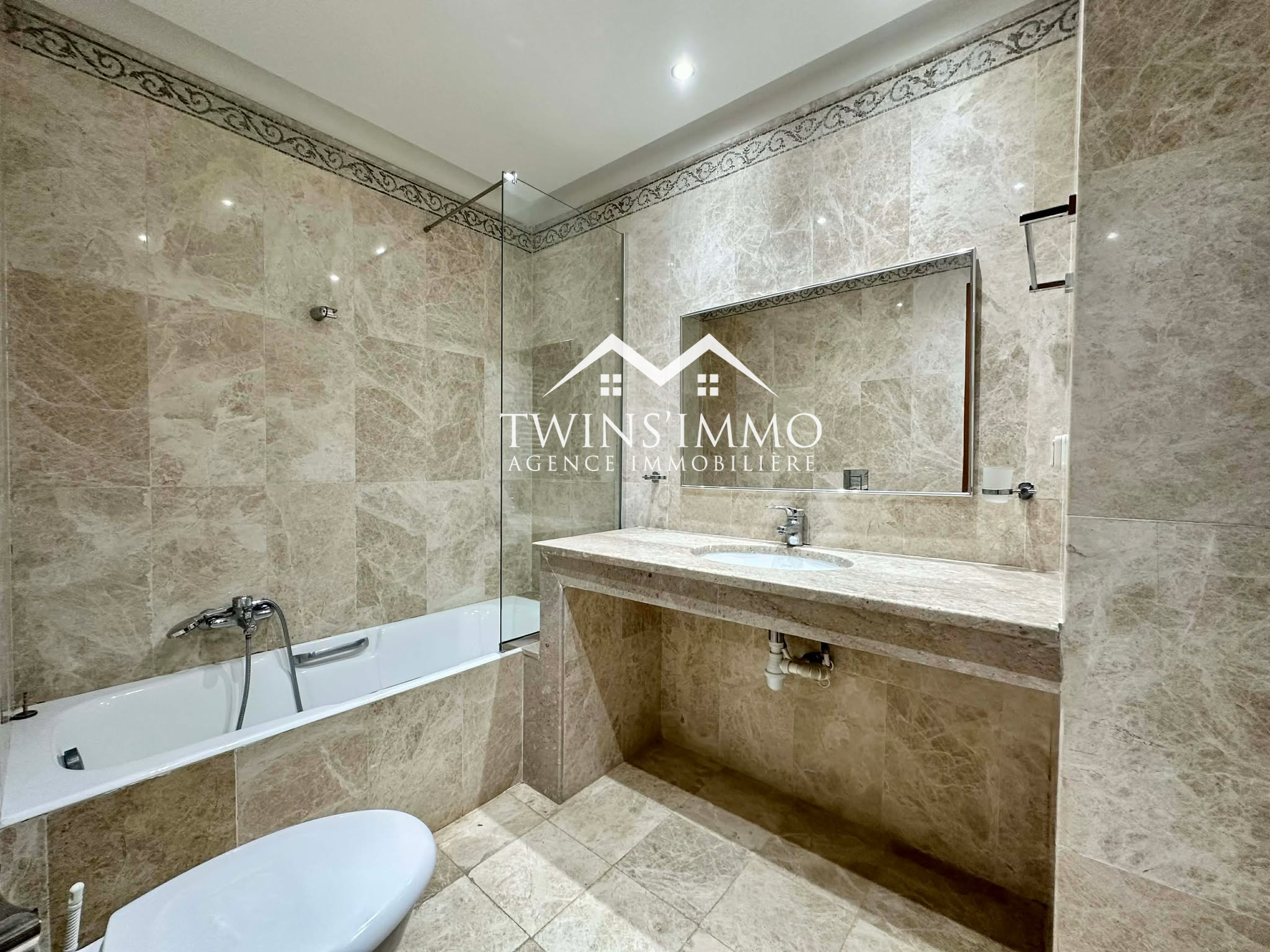 La Marsa&nbsp;Marsa Ennassim&nbsp;Location&nbsp;Appart. 2 pi�ces&nbsp;Appartement s2 avec jardin � la marsa