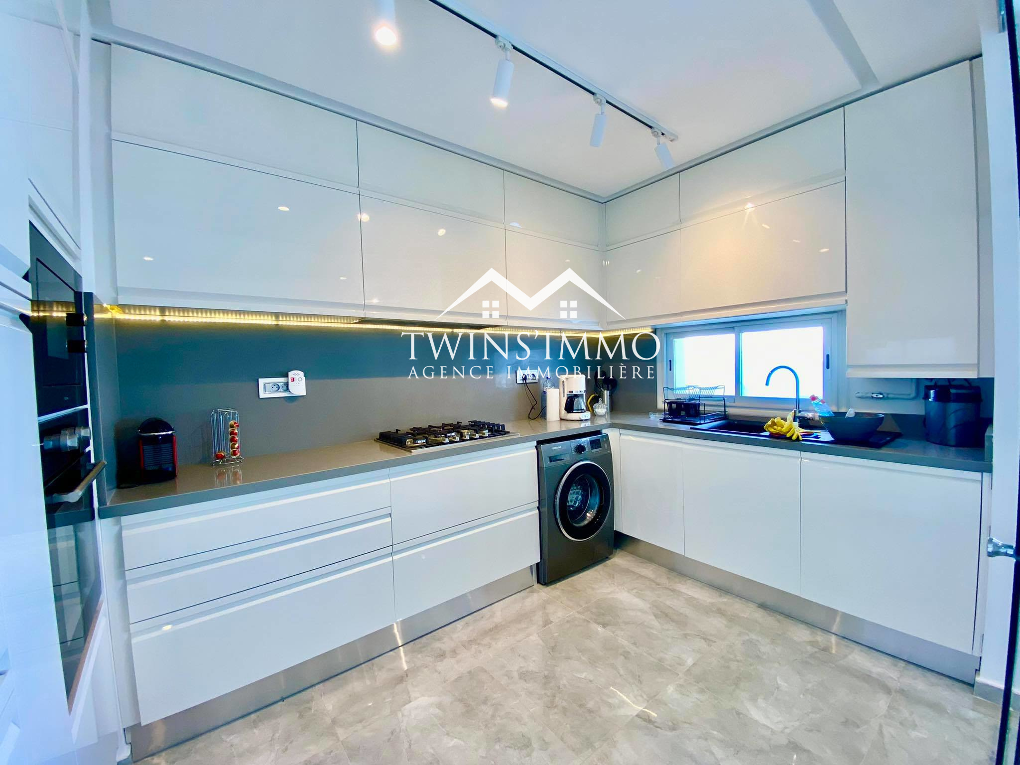 La Marsa&nbsp;Gammart&nbsp;Location&nbsp;Appart. 2 pi�ces&nbsp;Appartement s2 meubl� � gammarth vue sur mer