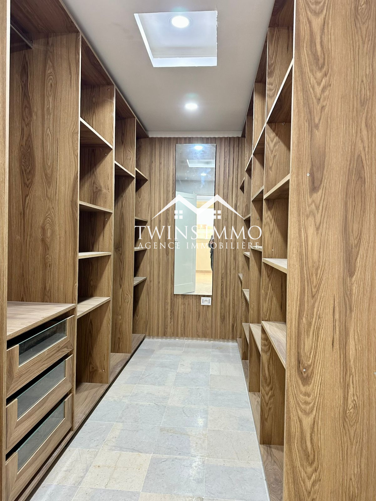 La Marsa&nbsp;Cite Bhar Lazreg&nbsp;Location&nbsp;Appart. 3 pi�ces&nbsp;Appartement � bhar lazreg