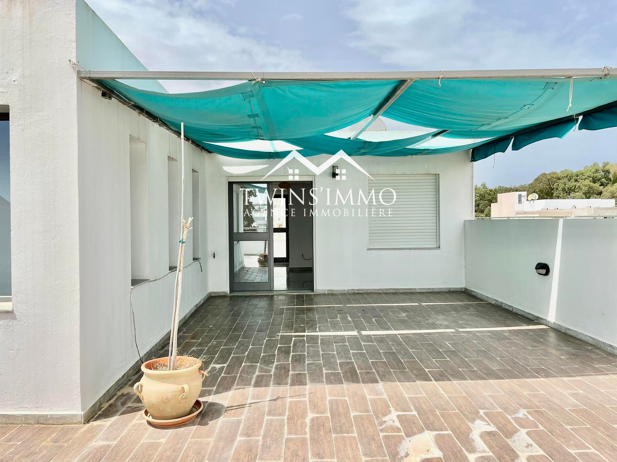 La Marsa&nbsp;Gammart&nbsp;Location&nbsp;Maisons&nbsp;Triplex avec piscine � gammarth