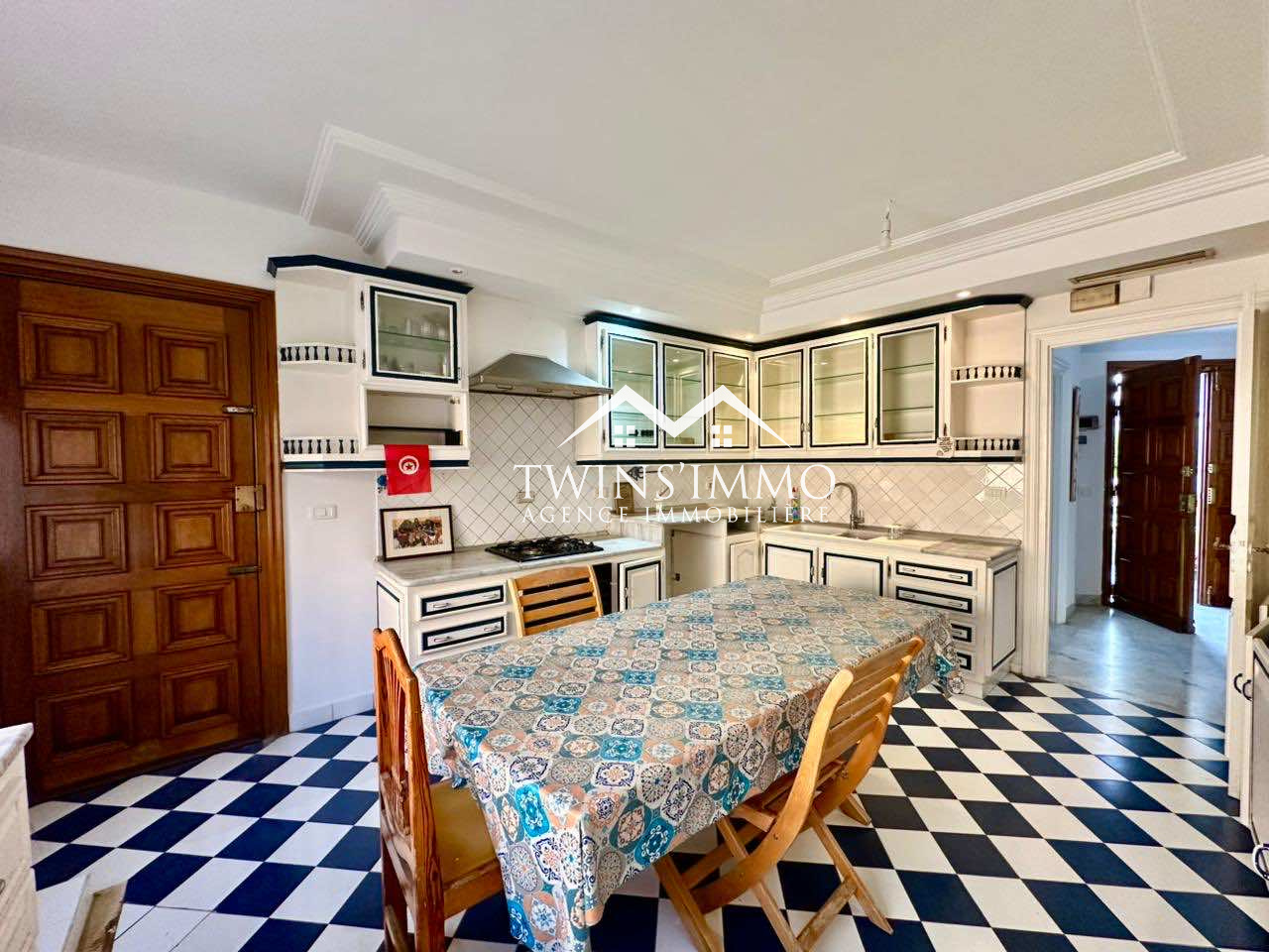 La Marsa&nbsp;Cite Des Juges 2&nbsp;Vente&nbsp;Maisons&nbsp;Villa de 327 m2 � la marsa