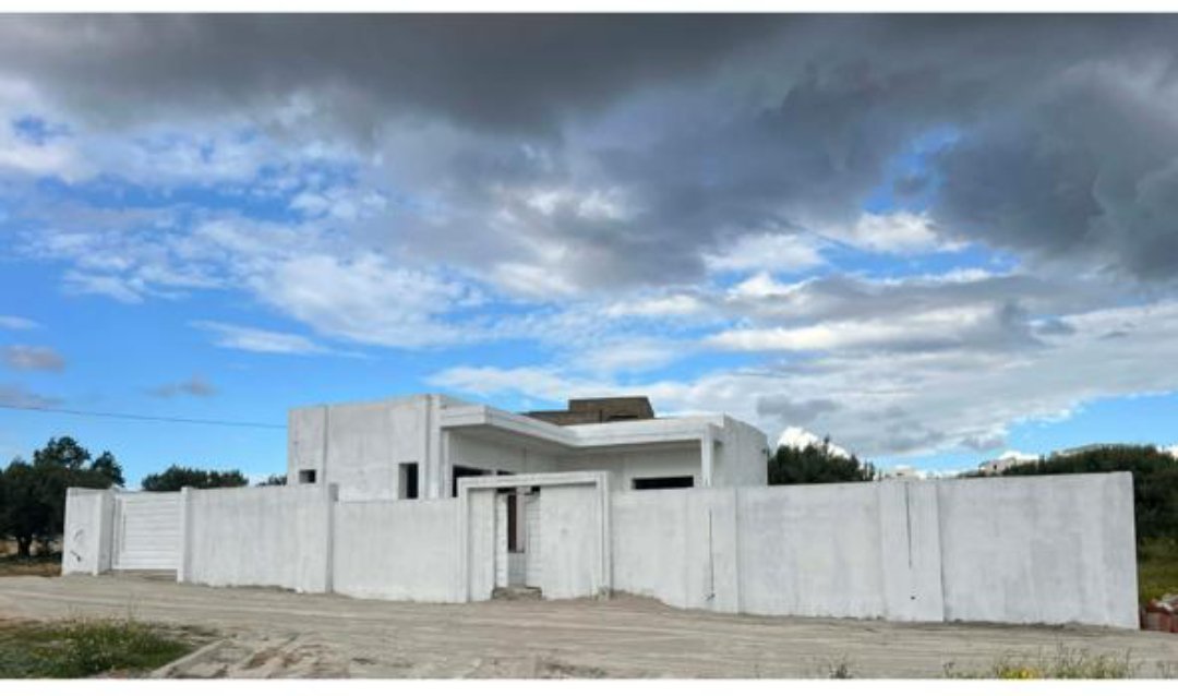 Hammamet&nbsp;Hammamet&nbsp;Vente&nbsp;Maisons&nbsp;Bonne occasion villa 300m proche yasmine hammamet