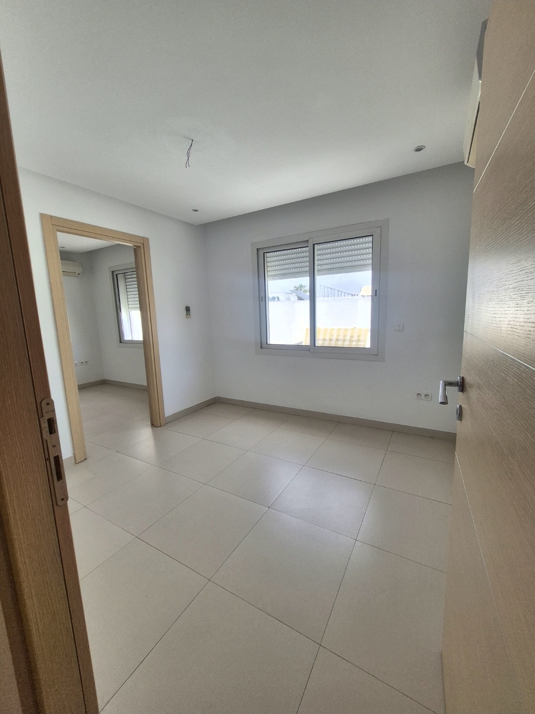 La Marsa&nbsp;Marsa Safsaf&nbsp;Bureaux & Commerces&nbsp;Bureau&nbsp;S plus 2 bureautique marsa