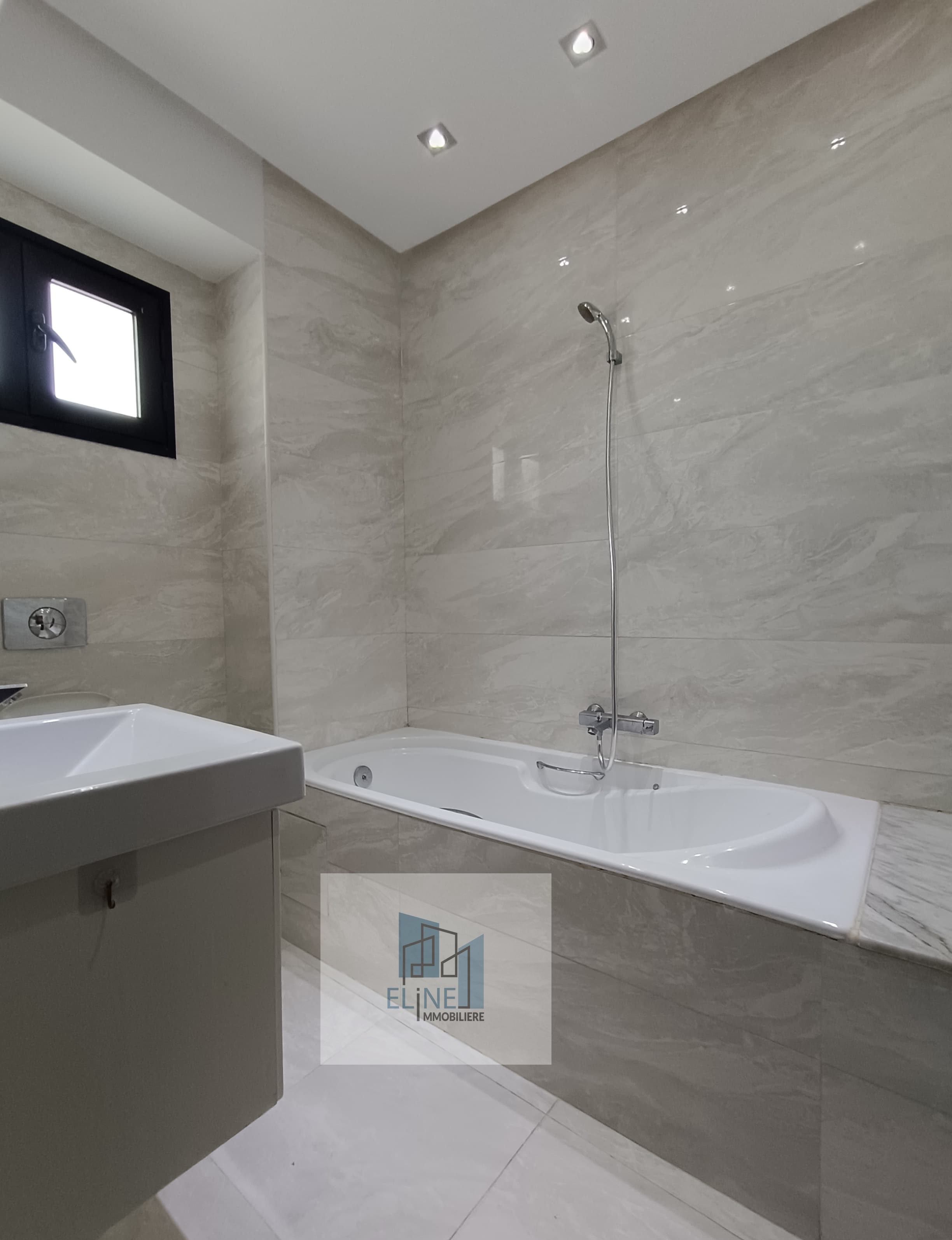 La Marsa&nbsp;El Aouina&nbsp;Location&nbsp;Appart. 3 pi�ces&nbsp;Appt s plus 3 spacieux a les jardins de l'aouina