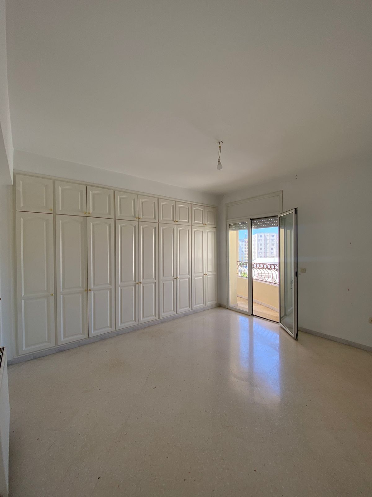 Ain Zaghouan&nbsp;Ain Zaghouan&nbsp;Location&nbsp;Appart. 3 pi�ces&nbsp;Spacieux appart avec vue degag�e