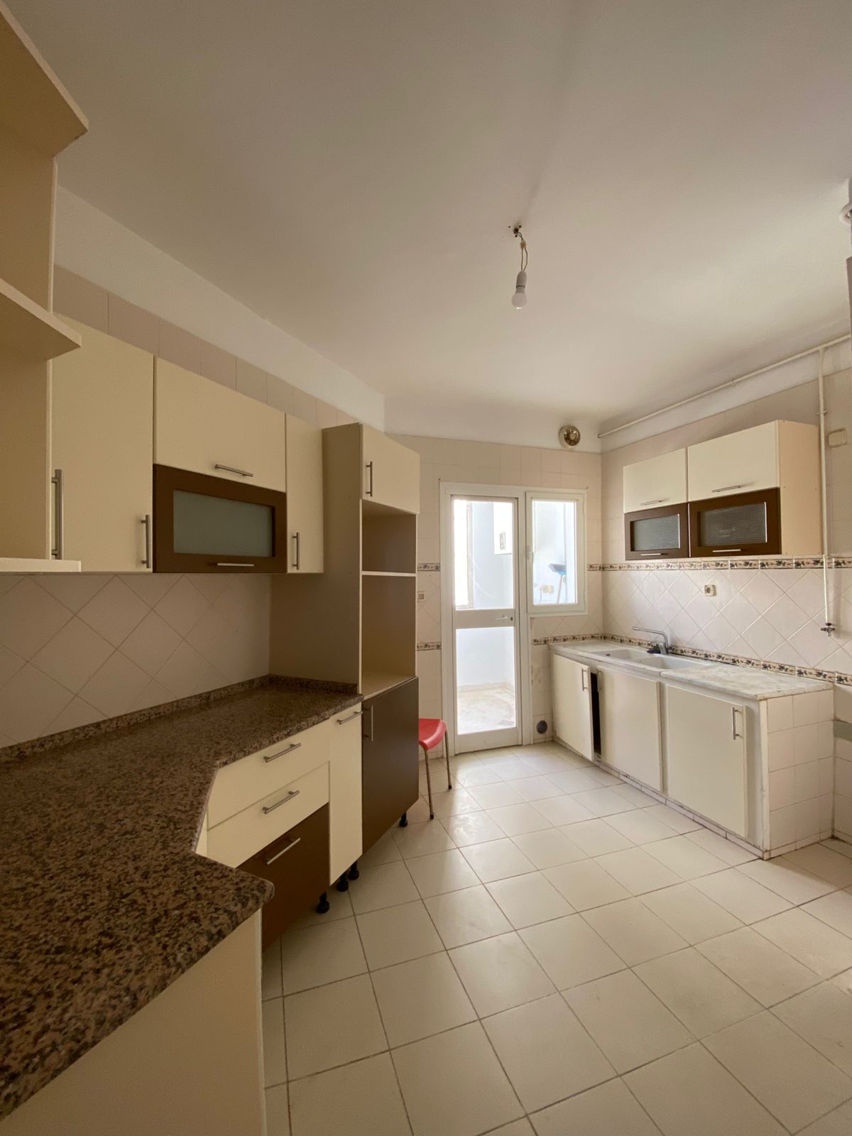 Ain Zaghouan&nbsp;Ain Zaghouan&nbsp;Location&nbsp;Appart. 3 pi�ces&nbsp;Spacieux appart avec vue degag�e