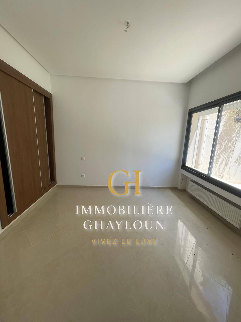 Ariana Ville&nbsp;Cite Ennasr 2&nbsp;Location&nbsp;Appart. 3 pi�ces&nbsp;S2 avec jardin presque neuf